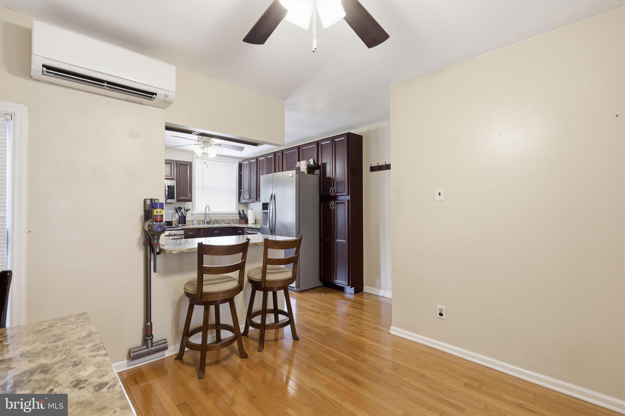 BRIDESBURG - Residential