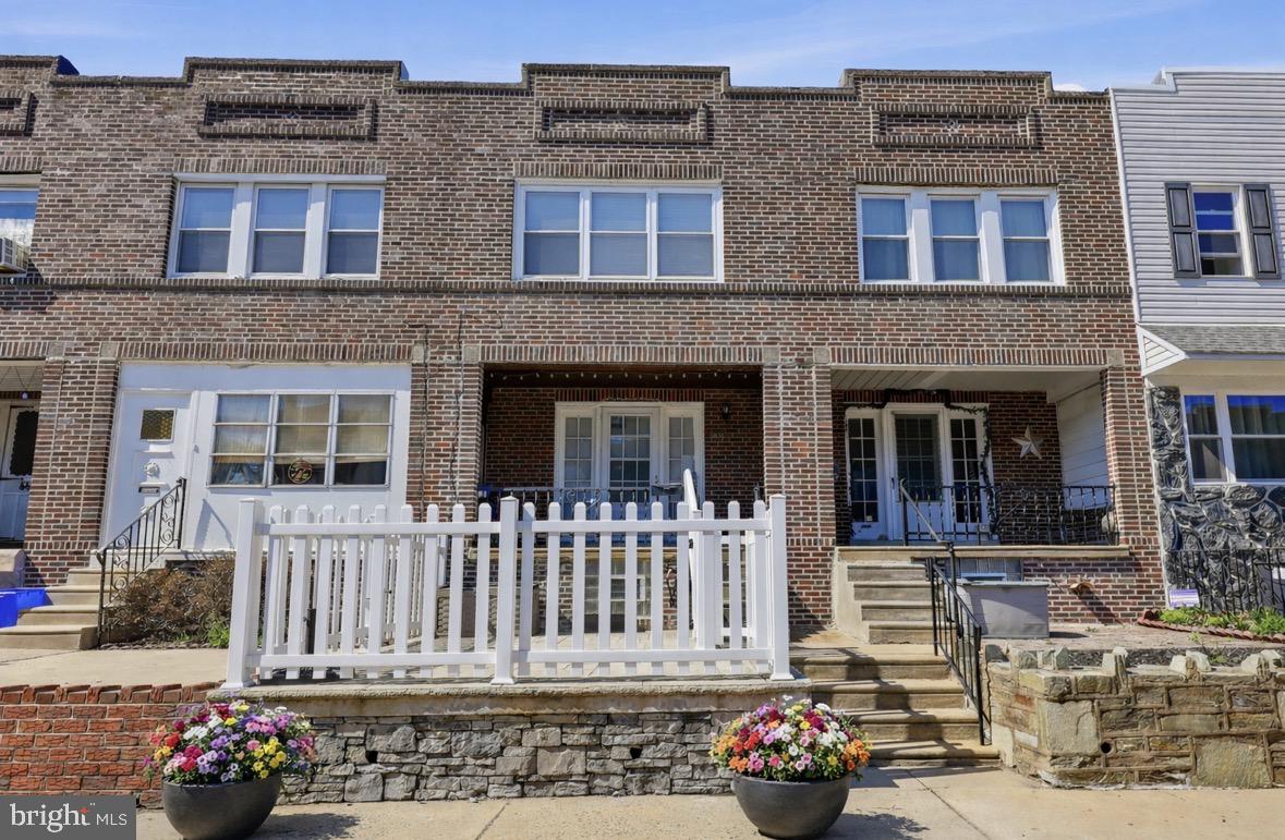 BRIDESBURG - Residential