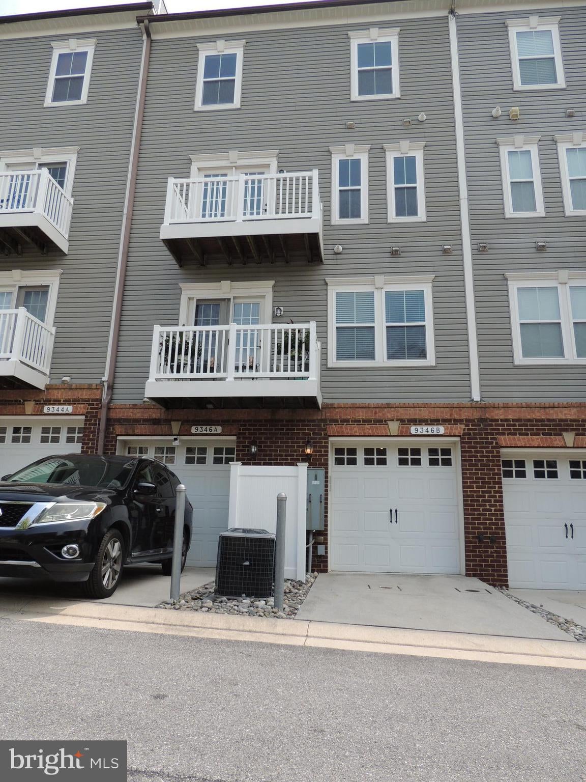 9346 ESPLANADE COURT B 9346B