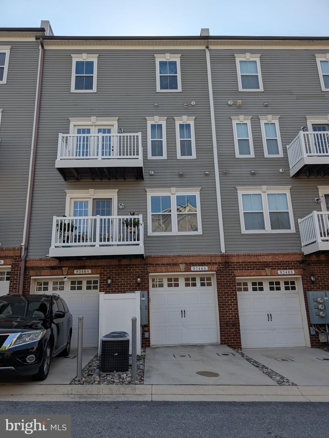 9346 ESPLANADE COURT B 9346B