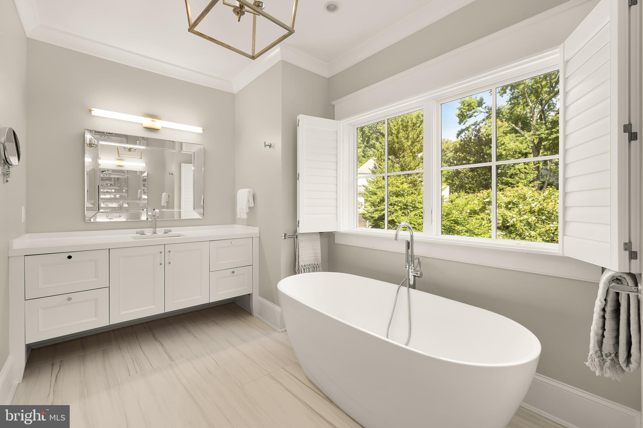 BRADLEY WOODS - Residential