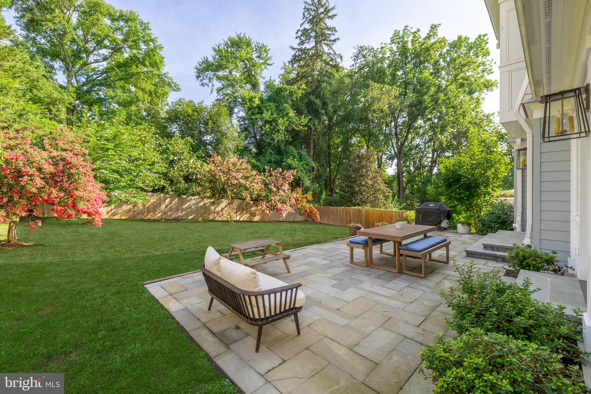 BRADLEY WOODS - Residential