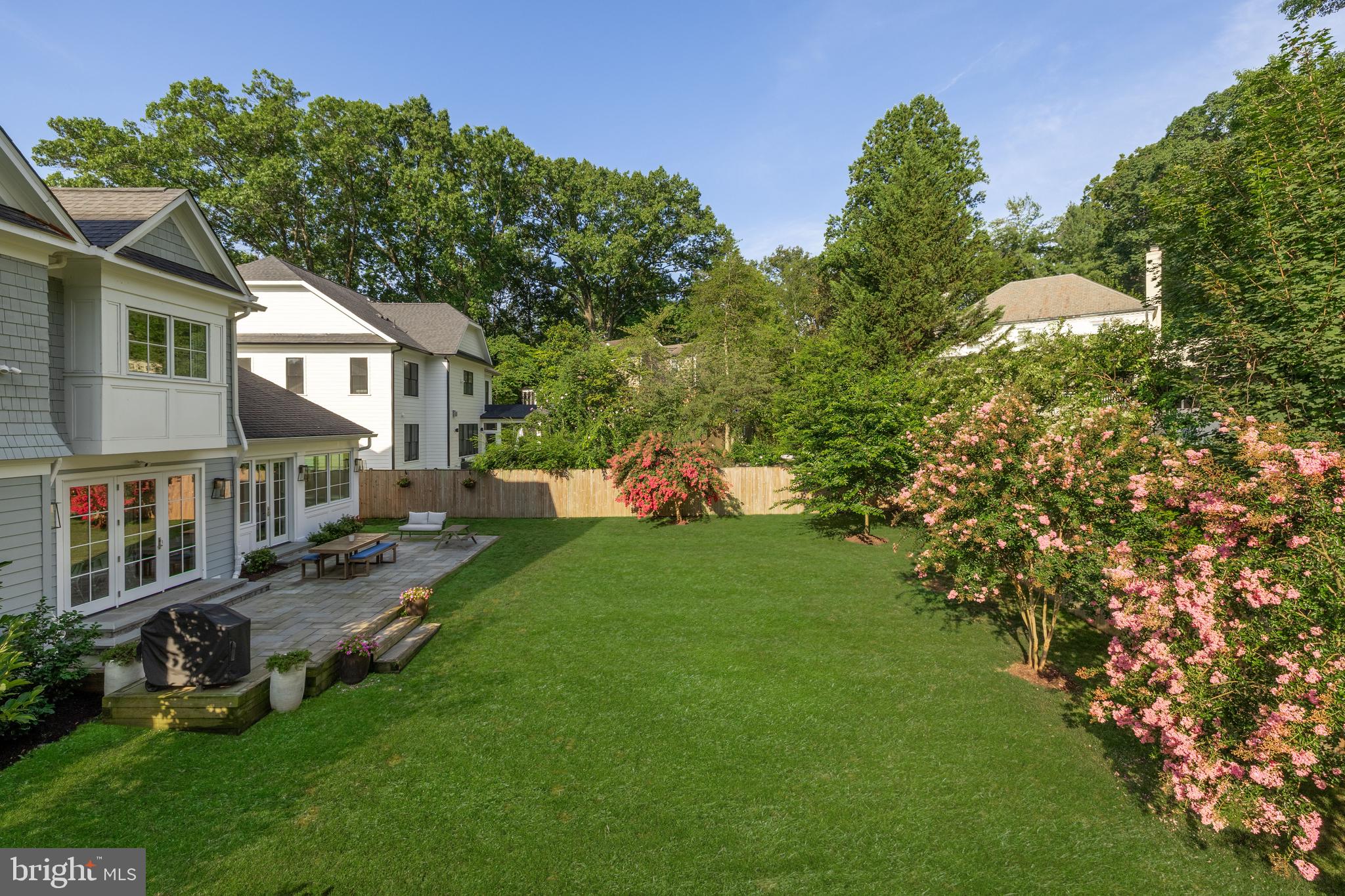 BRADLEY WOODS - Residential