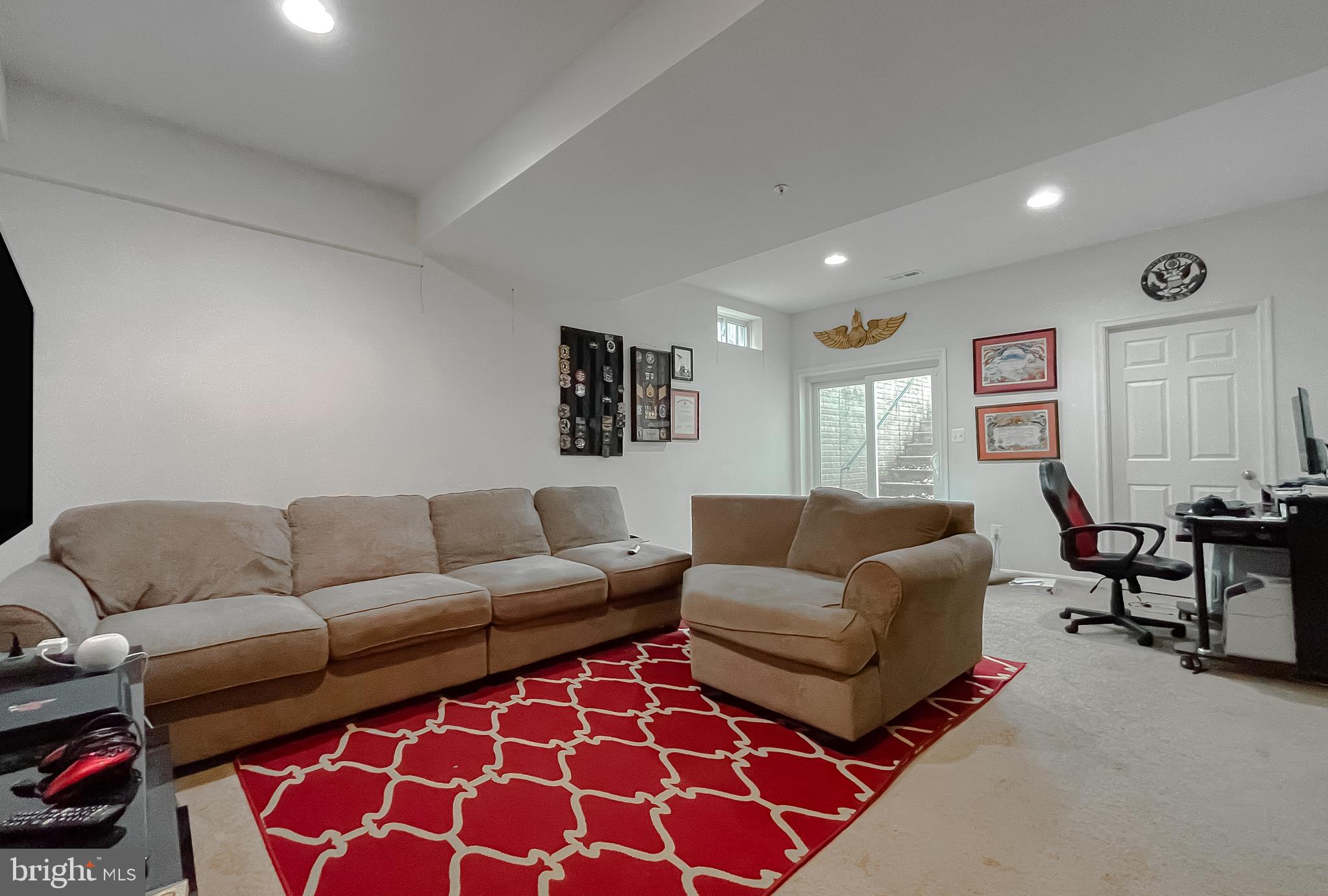 CLEMENTS POINTE - Residential