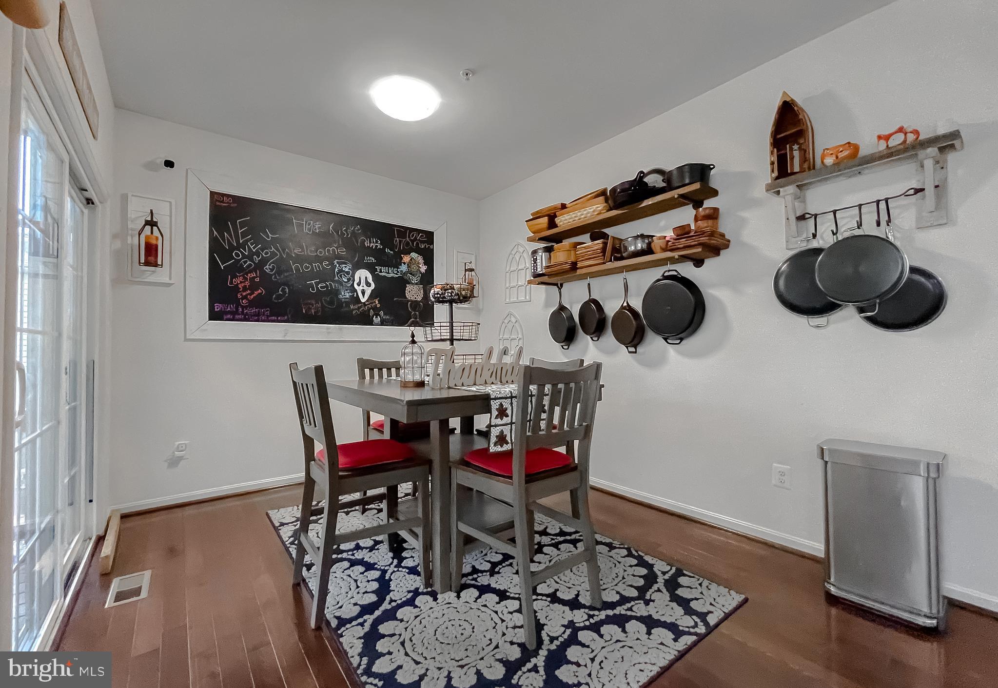 CLEMENTS POINTE - Residential