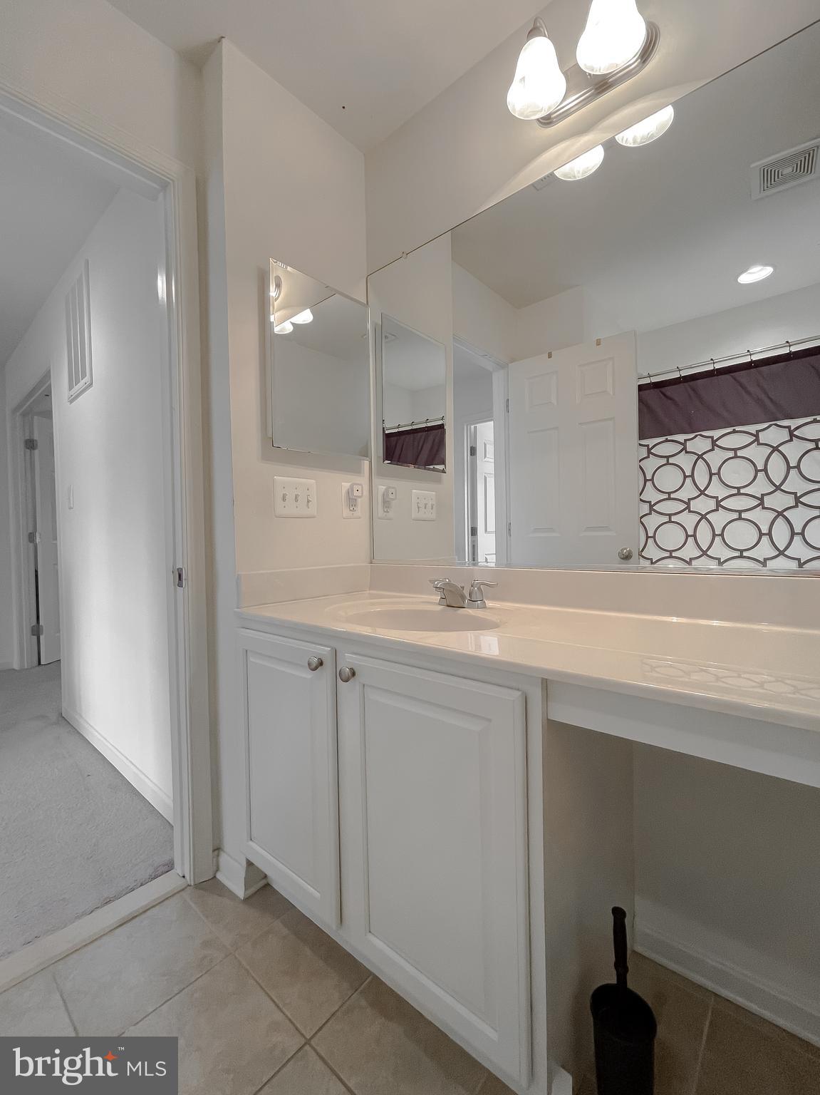 CLEMENTS POINTE - Residential