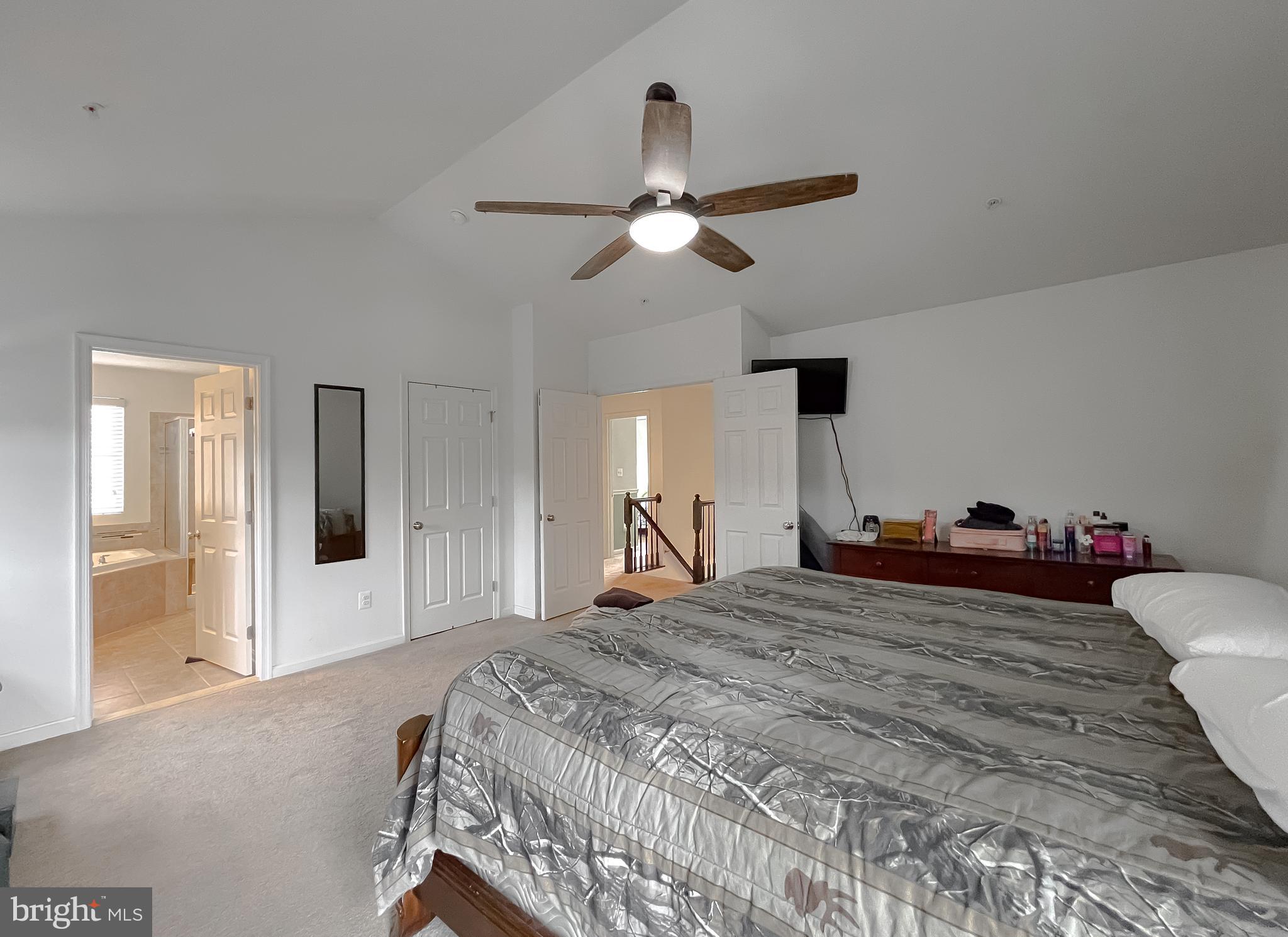 CLEMENTS POINTE - Residential