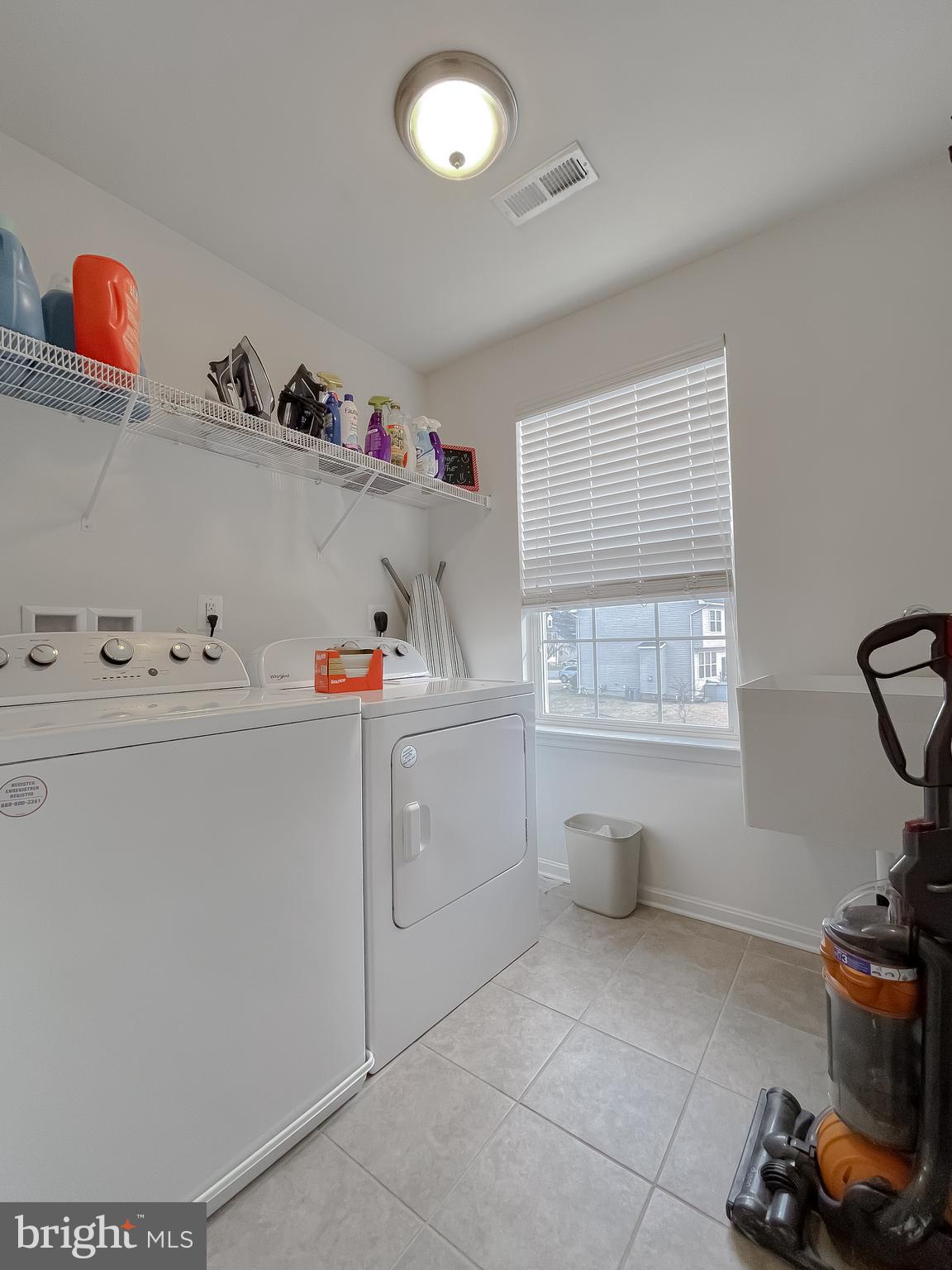 CLEMENTS POINTE - Residential