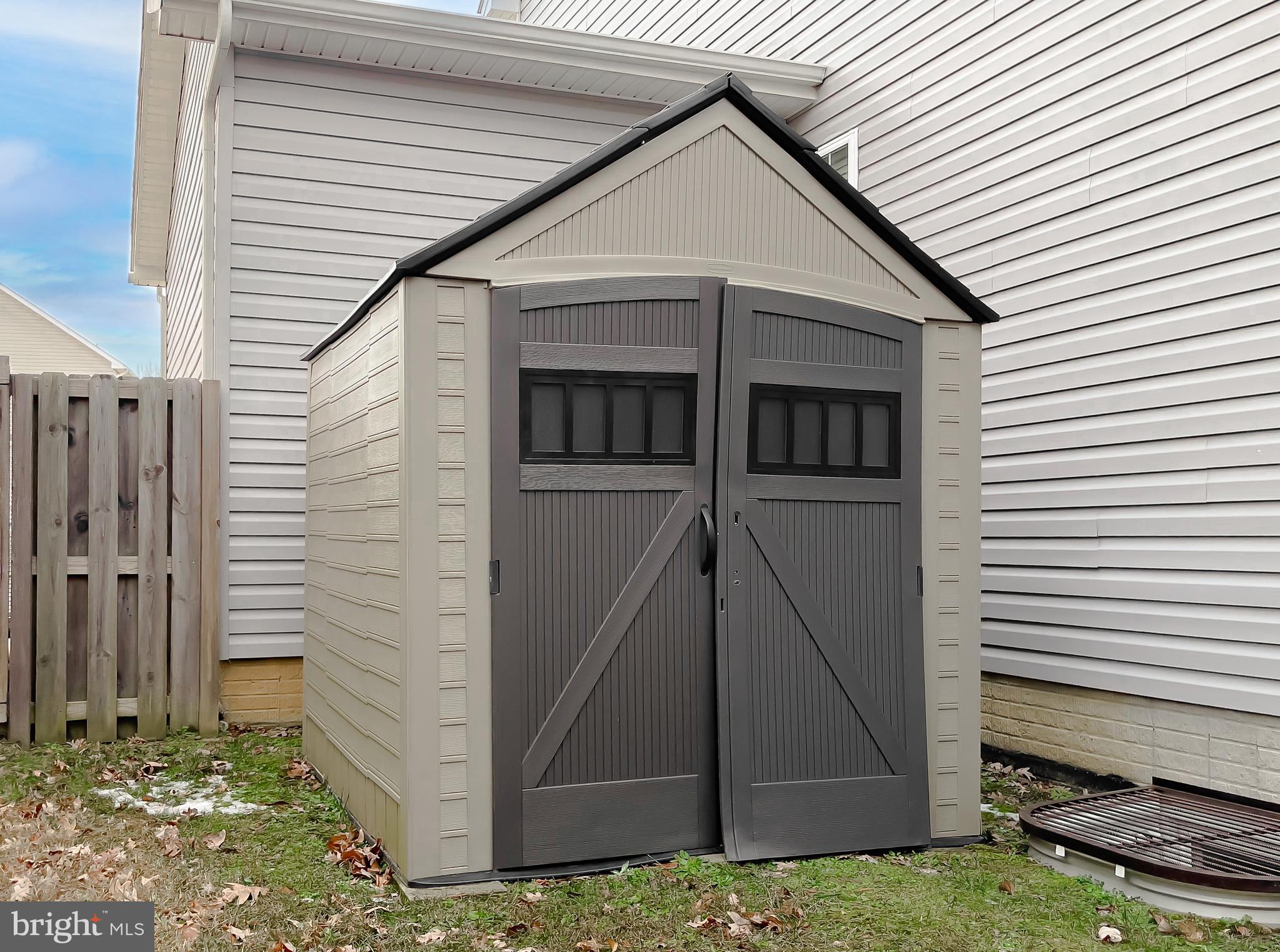 CLEMENTS POINTE - Residential