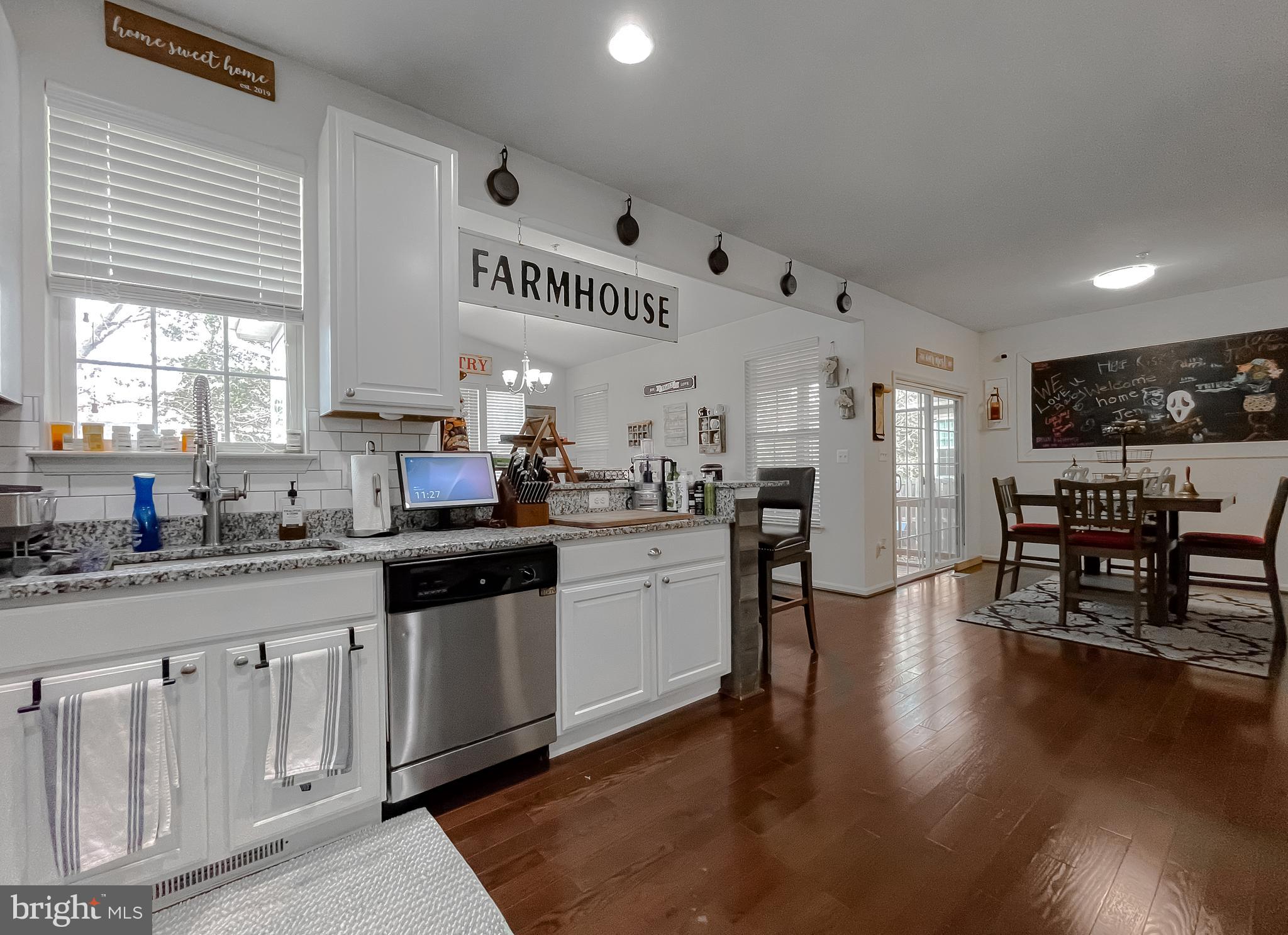 CLEMENTS POINTE - Residential