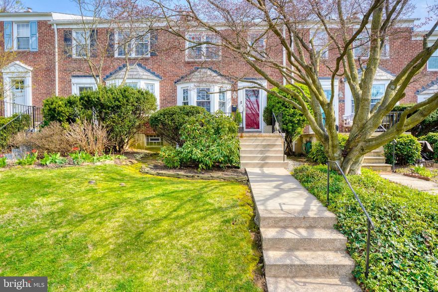 Welcome to this wonderful Rodgers Forge Townhome.   This home has been recently updated with an open floor plan, with a beautiful renovated kitchen, full bath, hard wood floors throughout, cozy family room in the lower level  with a fireplace and a beautiful, fenced back yard space perfect for entertaining.  The roof, 
HVAC, hot water heater,  windows,  washer/dryer, plumbing and electric  panel have all recently been replaced.  Parking is on street but is easy since there is a side street that offers plenty of additional parking.   Enjoy the convenience of the Rodgers Forge location and everything that surrounds this neighborhood . This house is a MUST see!