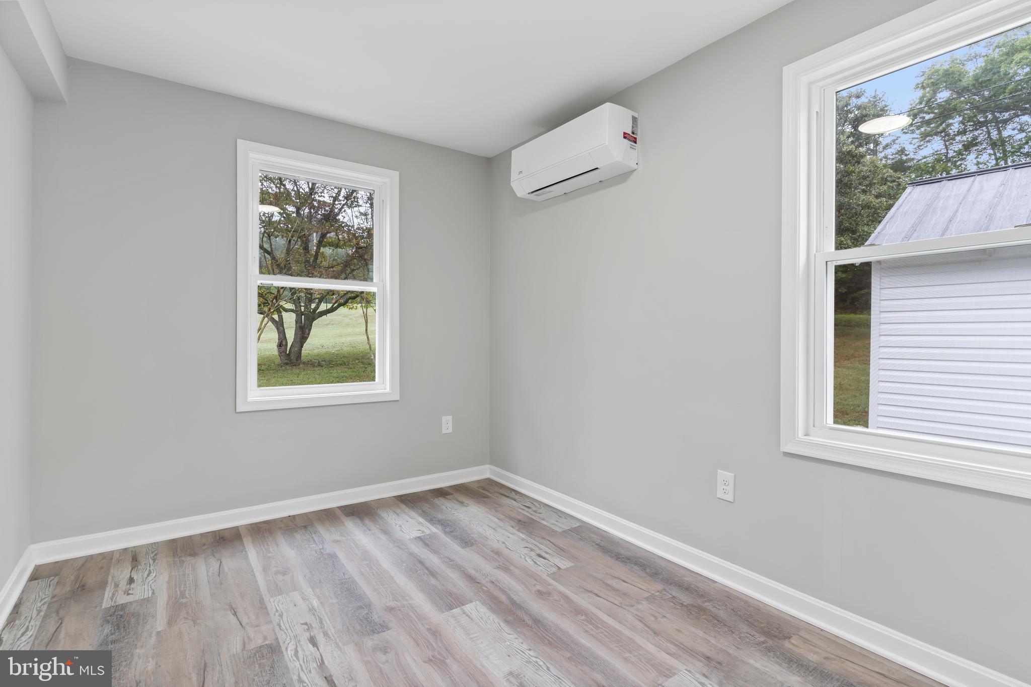 HOLLYWOOD - Residential Lease