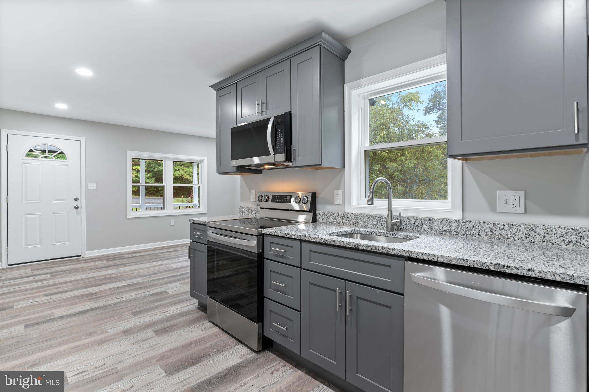 HOLLYWOOD - Residential Lease