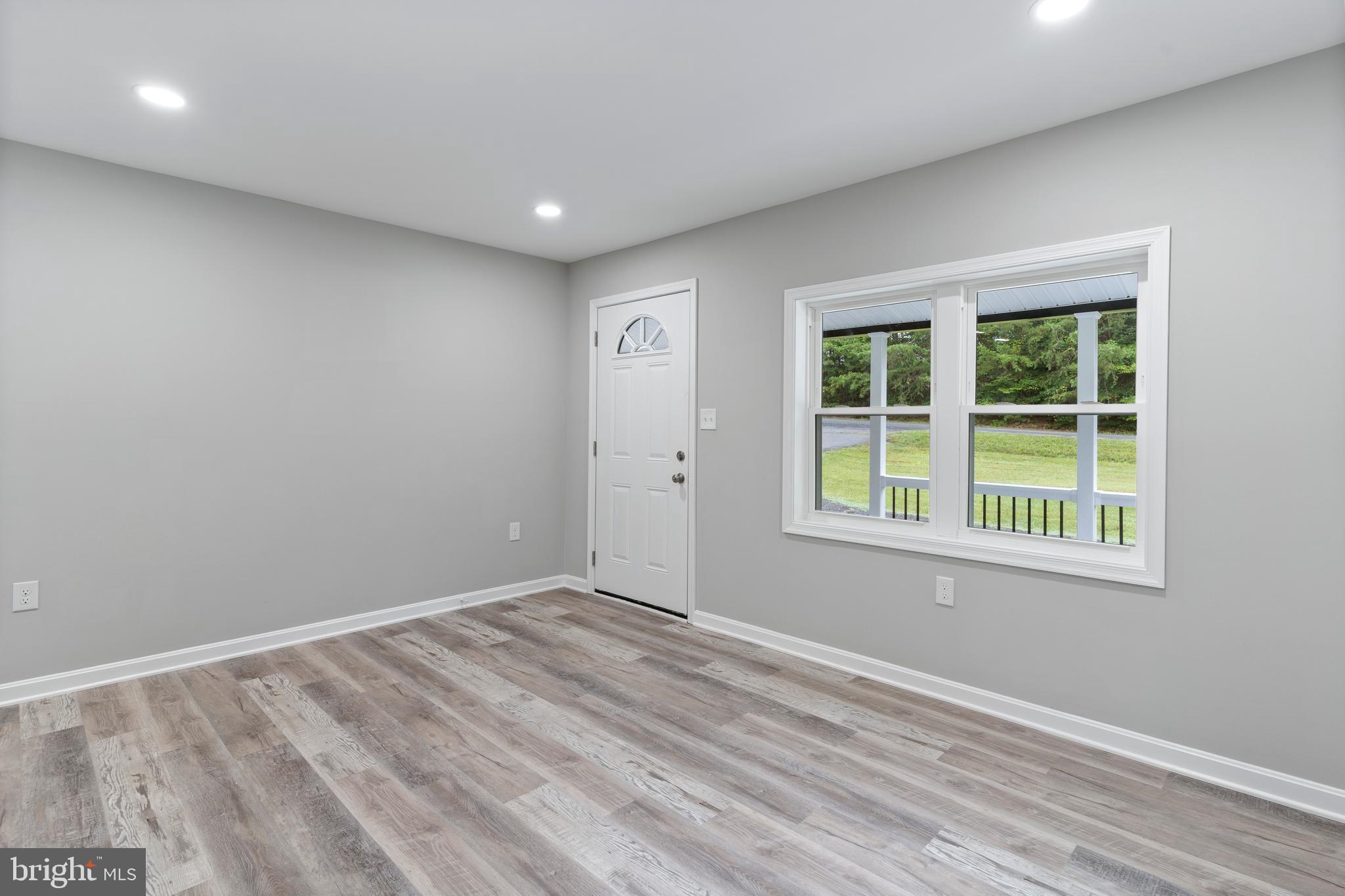 HOLLYWOOD - Residential Lease