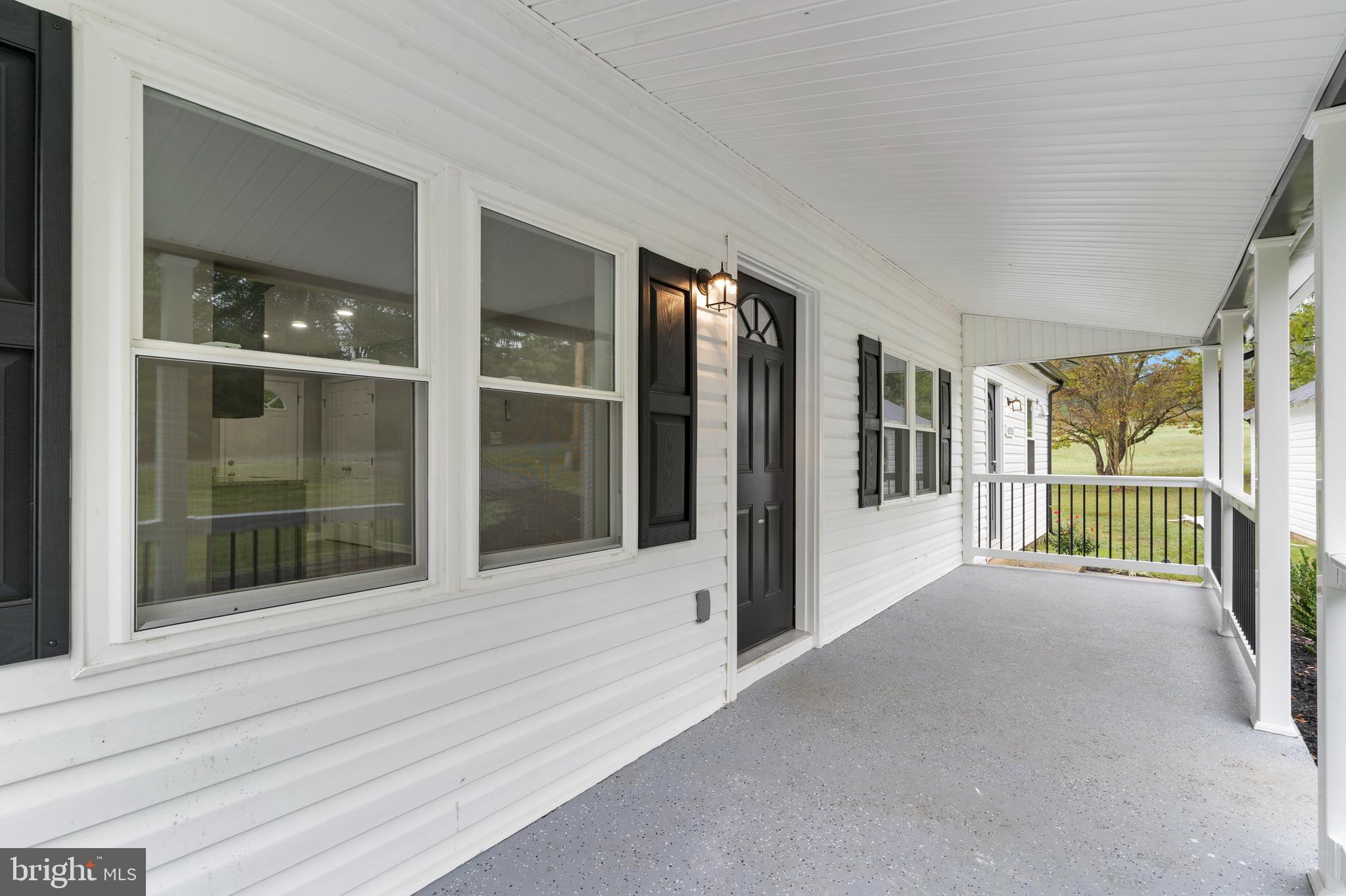 HOLLYWOOD - Residential Lease