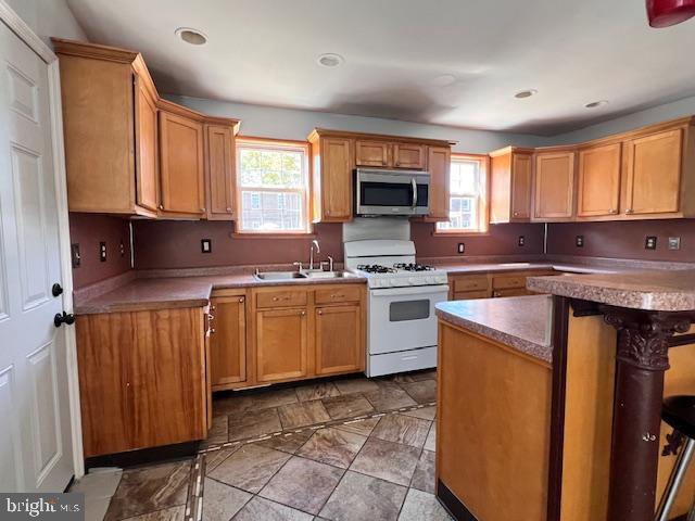 3034 TEESDALE STREET