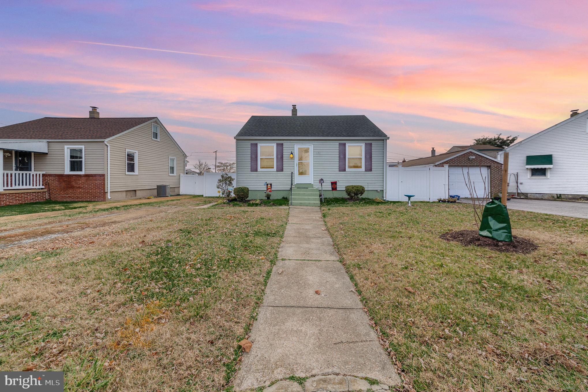 GRAY MANOR - Residential