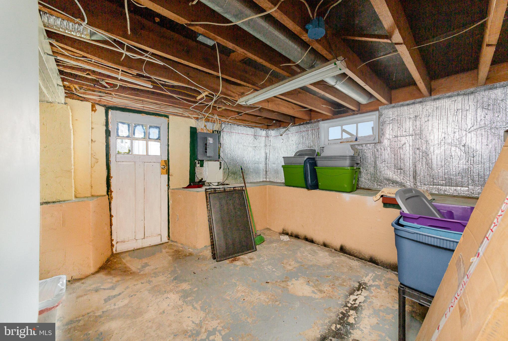 GRAY MANOR - Residential