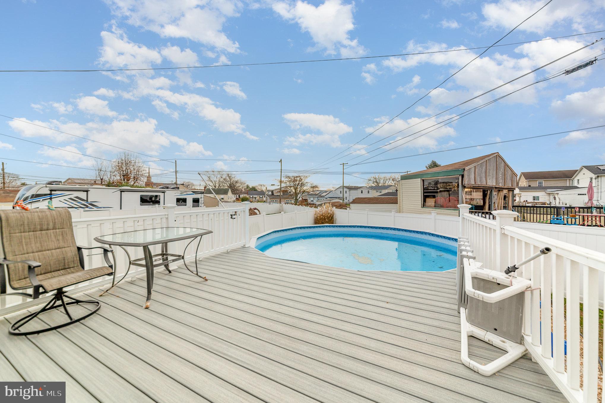 GRAY MANOR - Residential