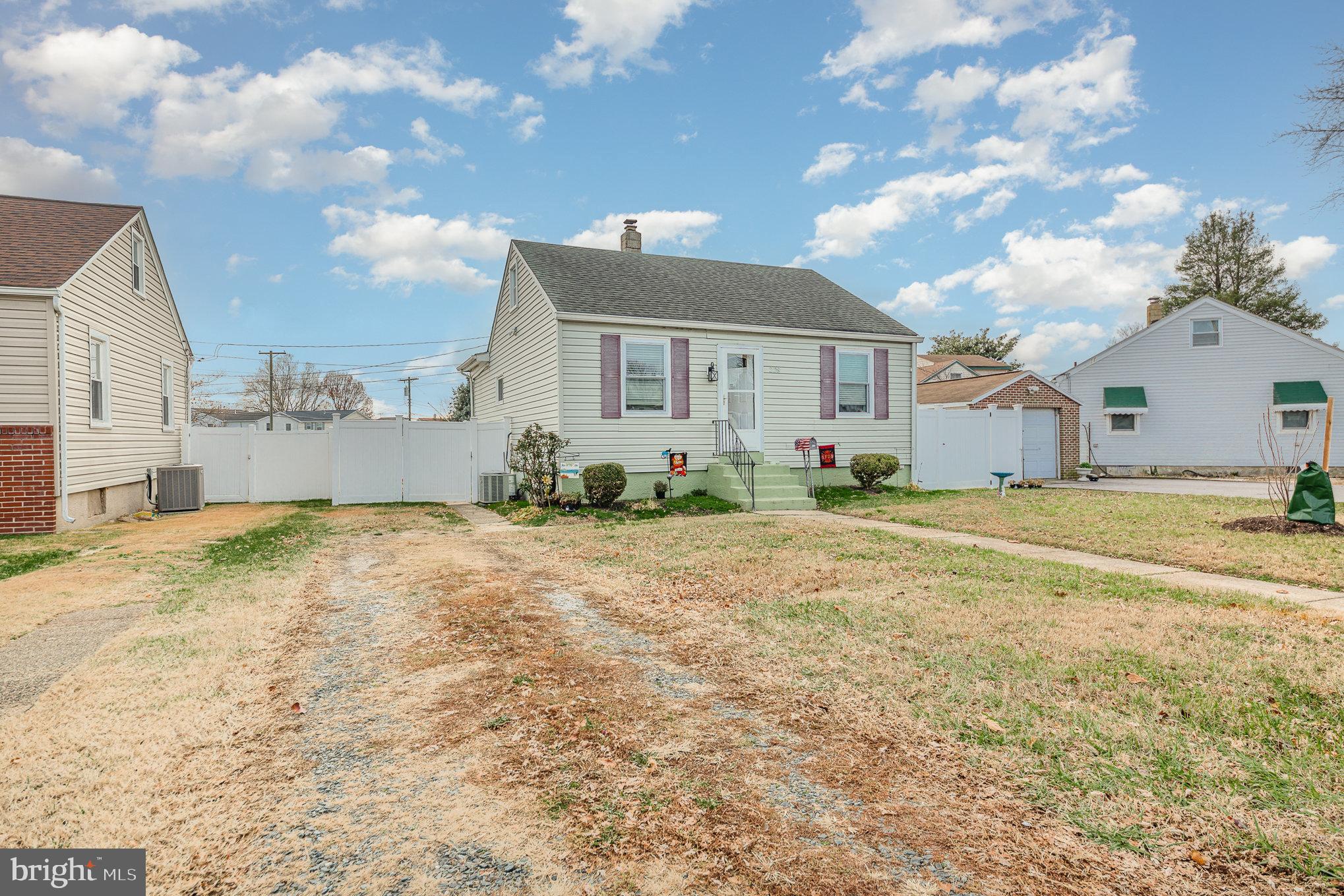 GRAY MANOR - Residential