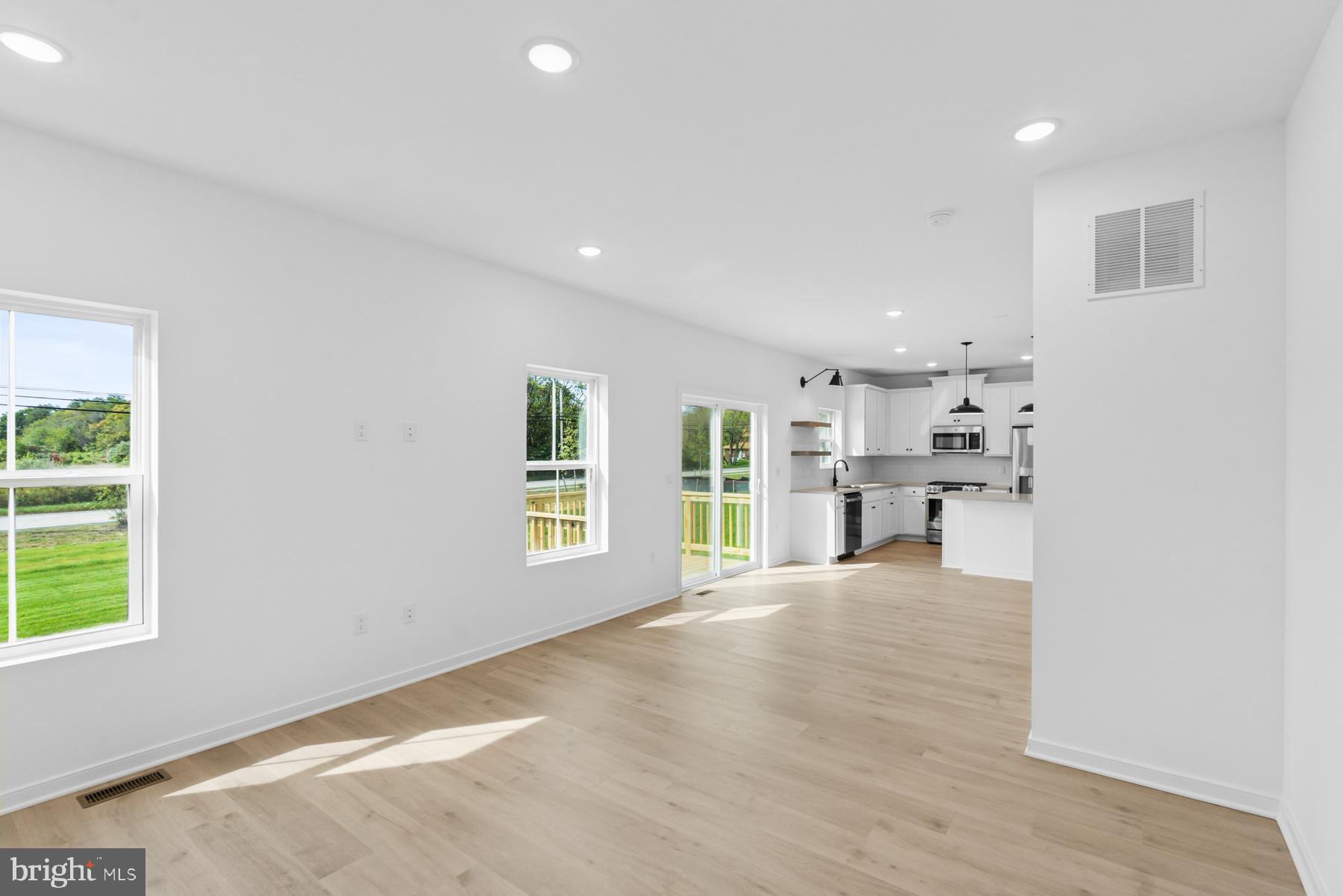 15 BUTTERNUT DRIVE 8