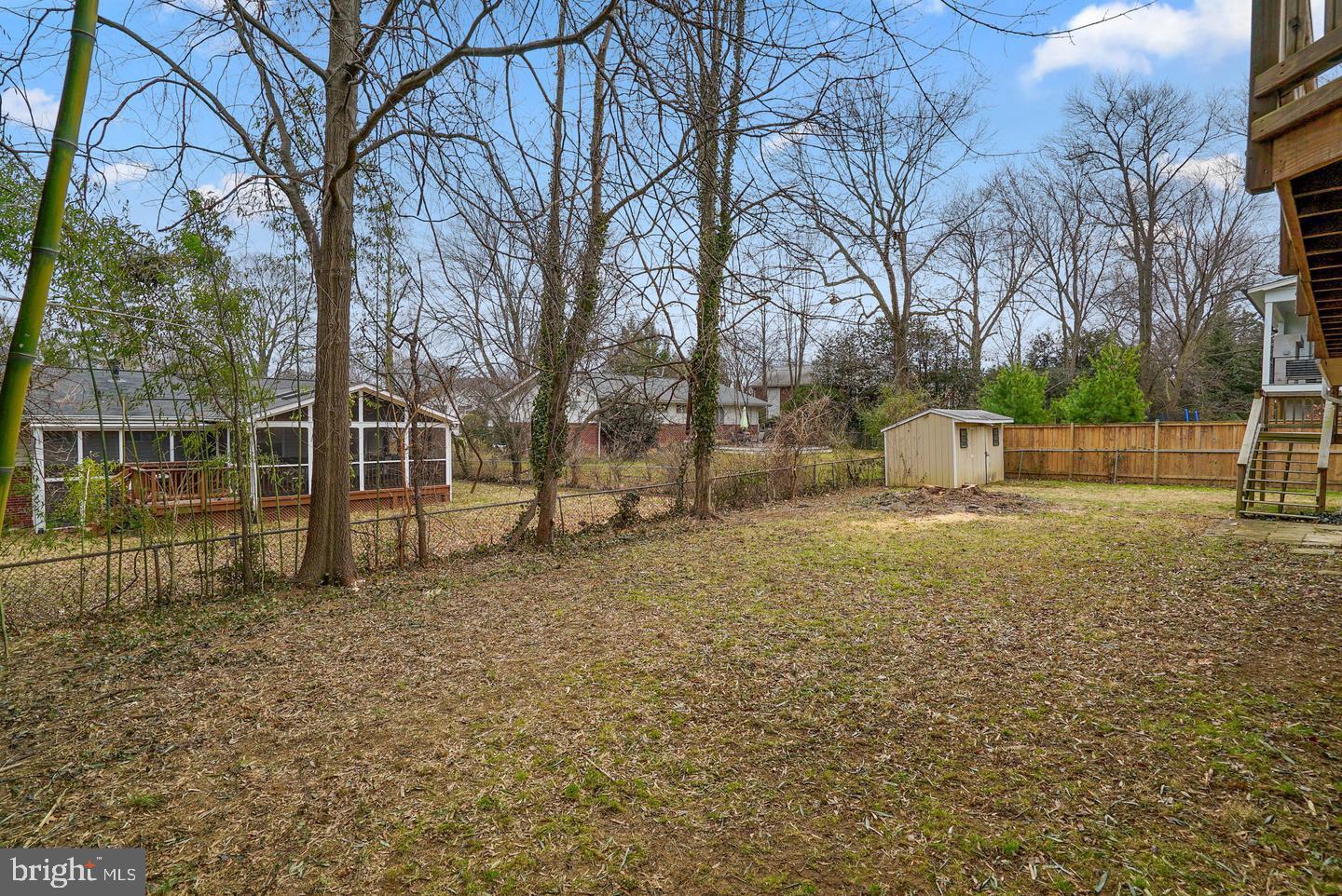 BROYHILLS MCLEAN ESTATES - Residential Lease