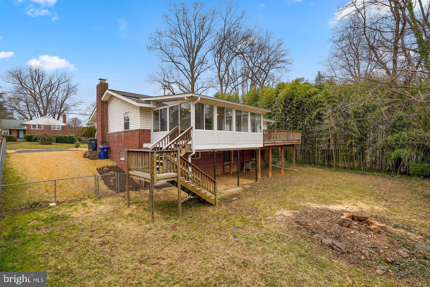 BROYHILLS MCLEAN ESTATES - Residential Lease