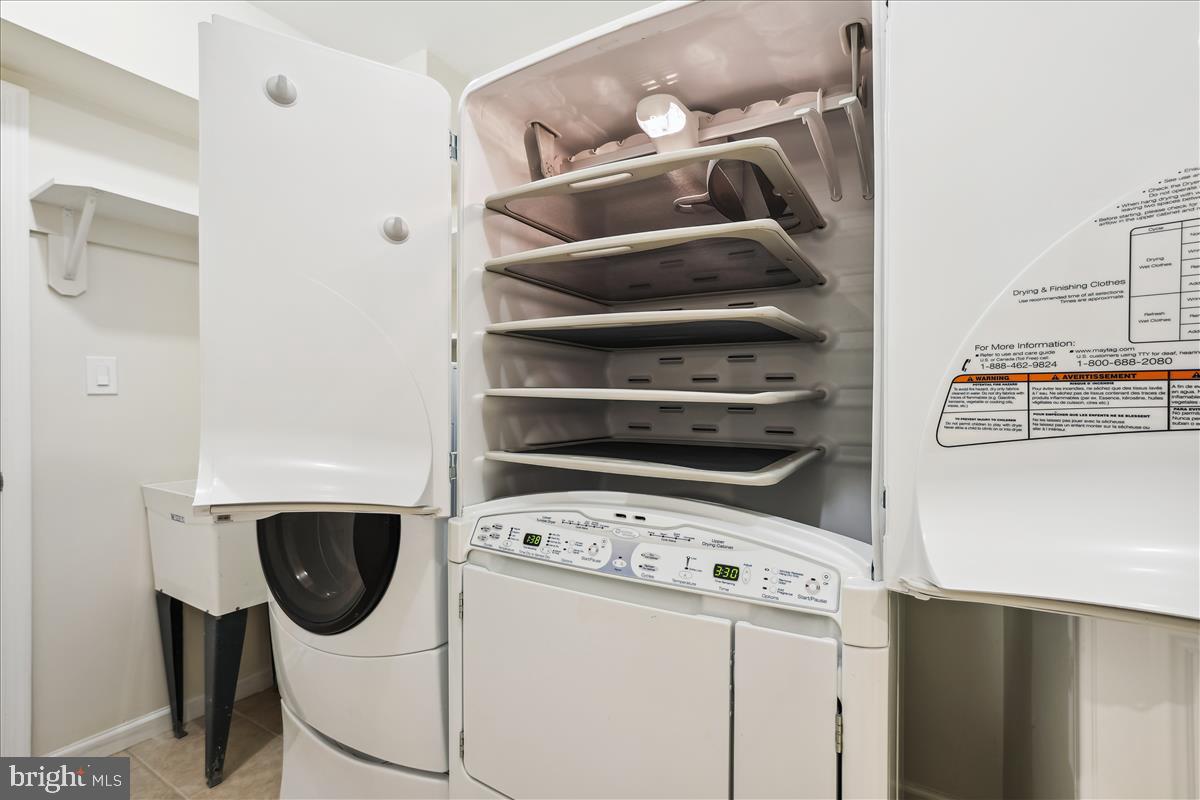 DUNLOP HILLS - Residential