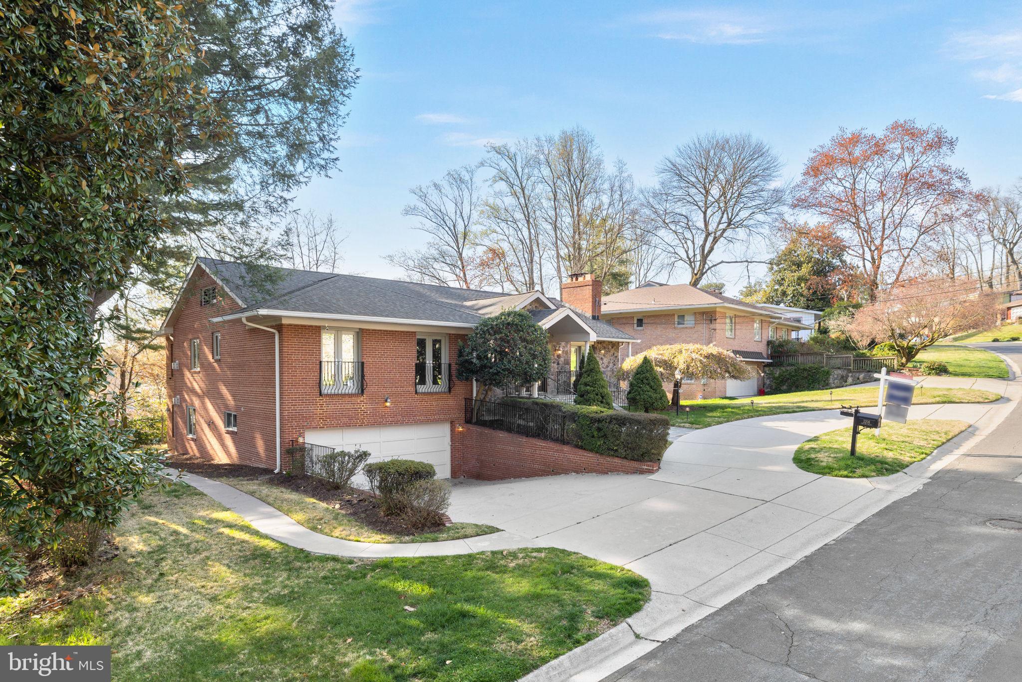 DUNLOP HILLS - Residential