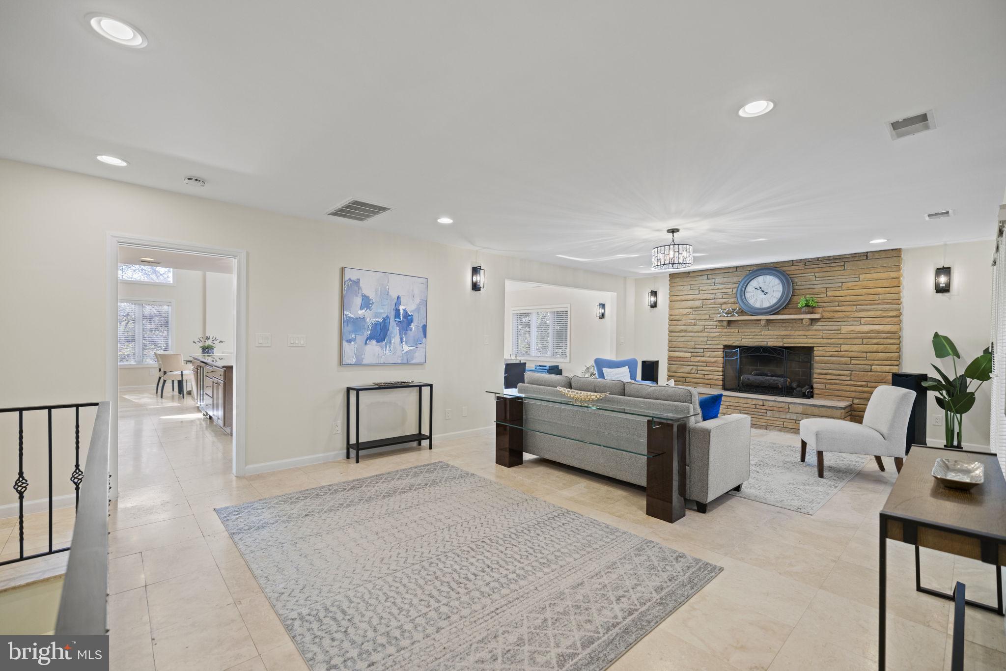 DUNLOP HILLS - Residential