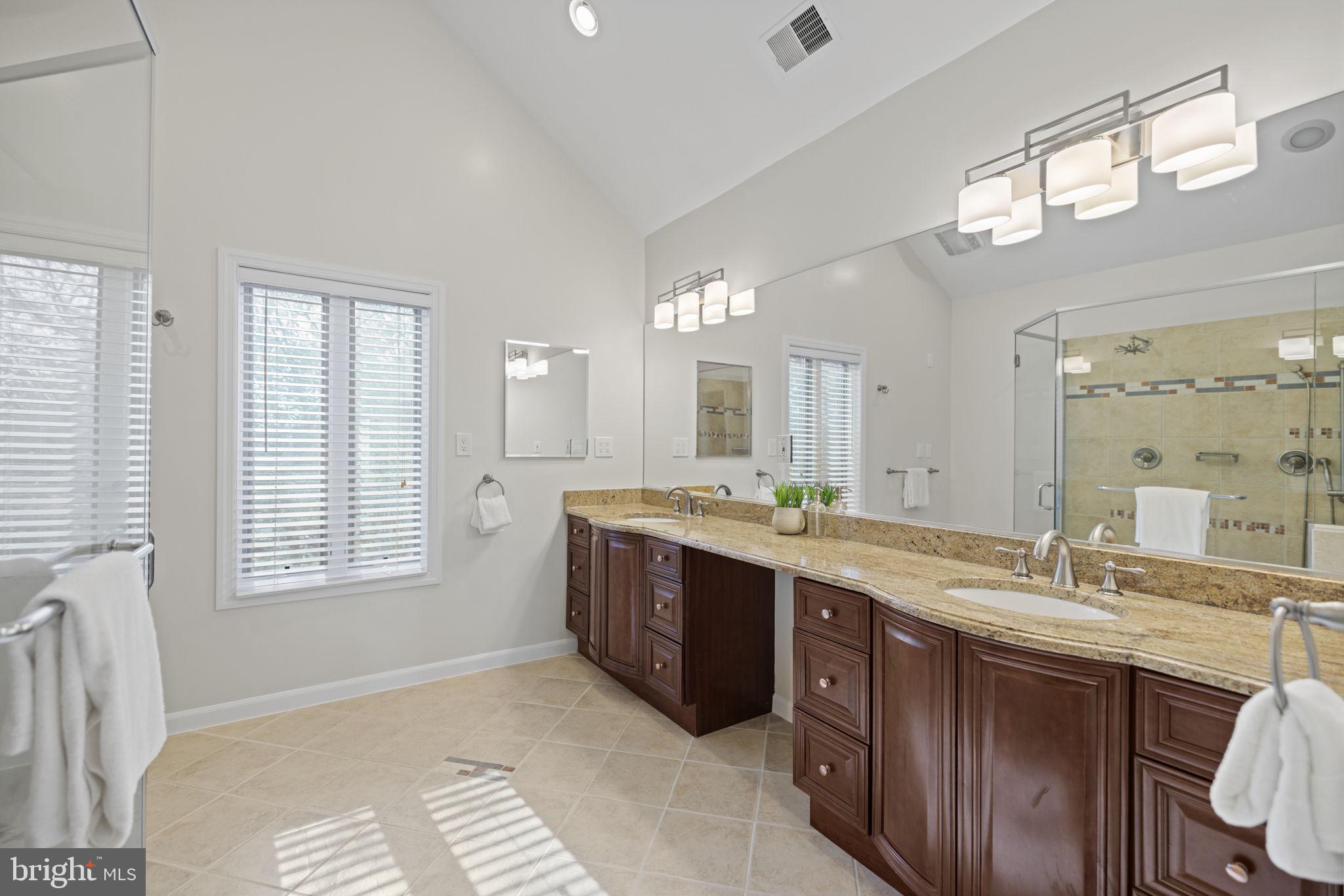 DUNLOP HILLS - Residential