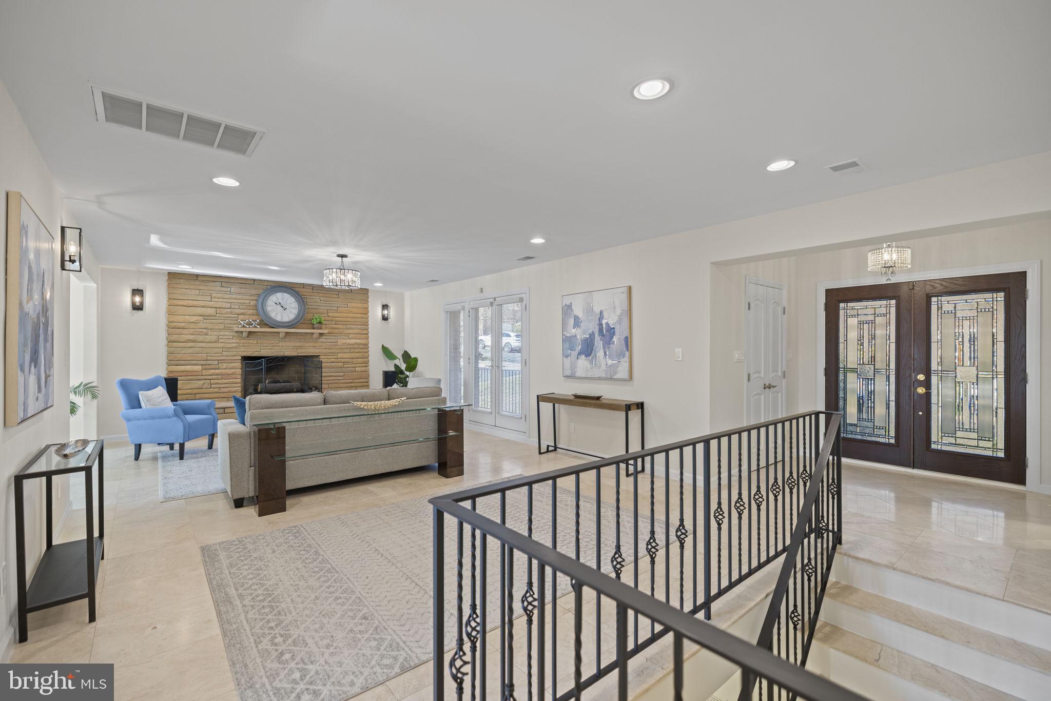 DUNLOP HILLS - Residential