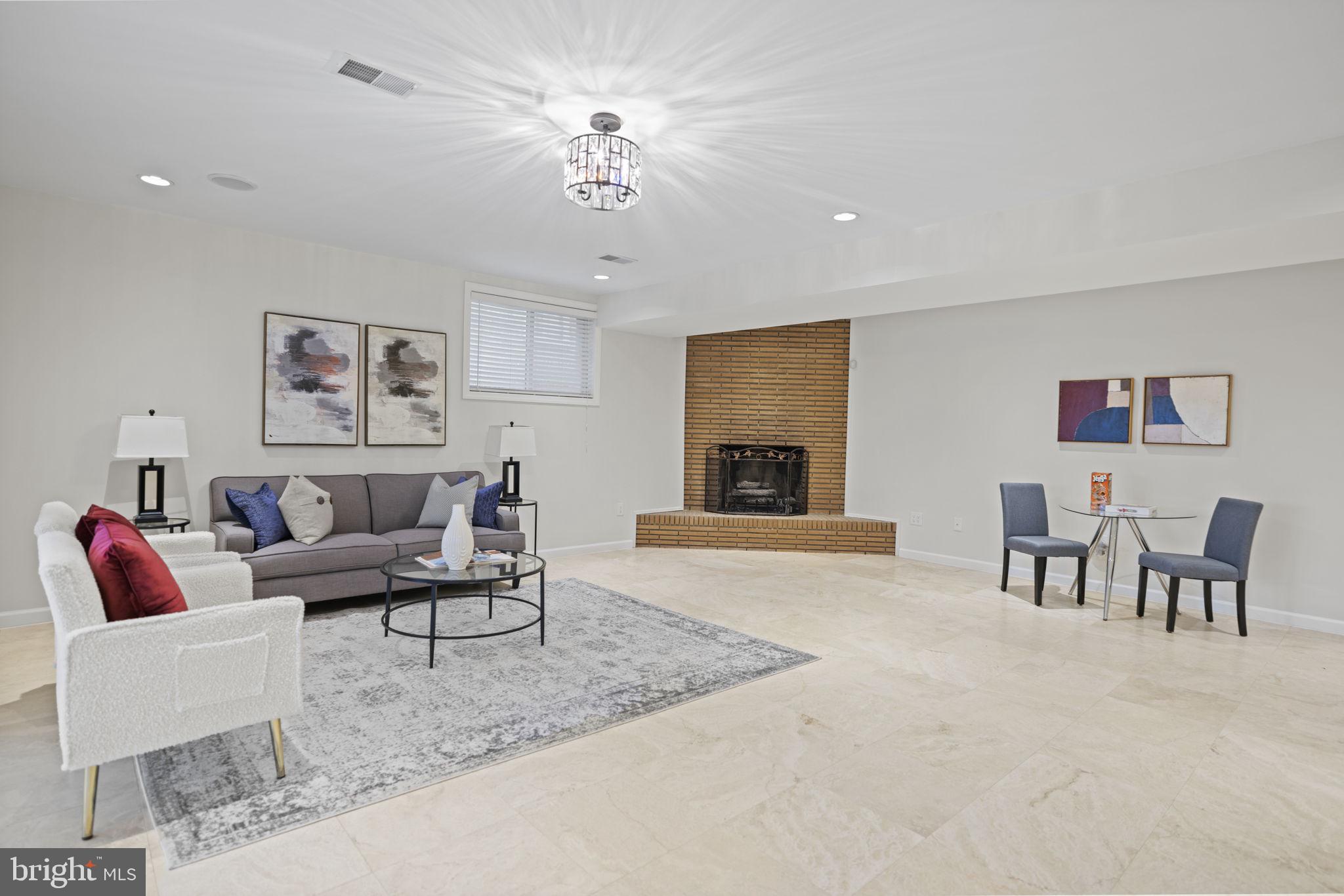 DUNLOP HILLS - Residential