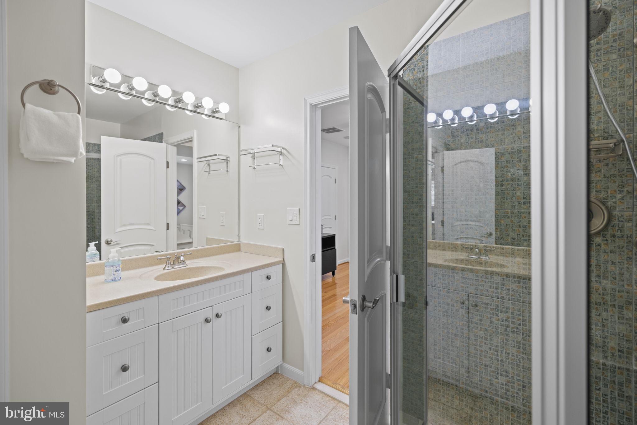 DUNLOP HILLS - Residential