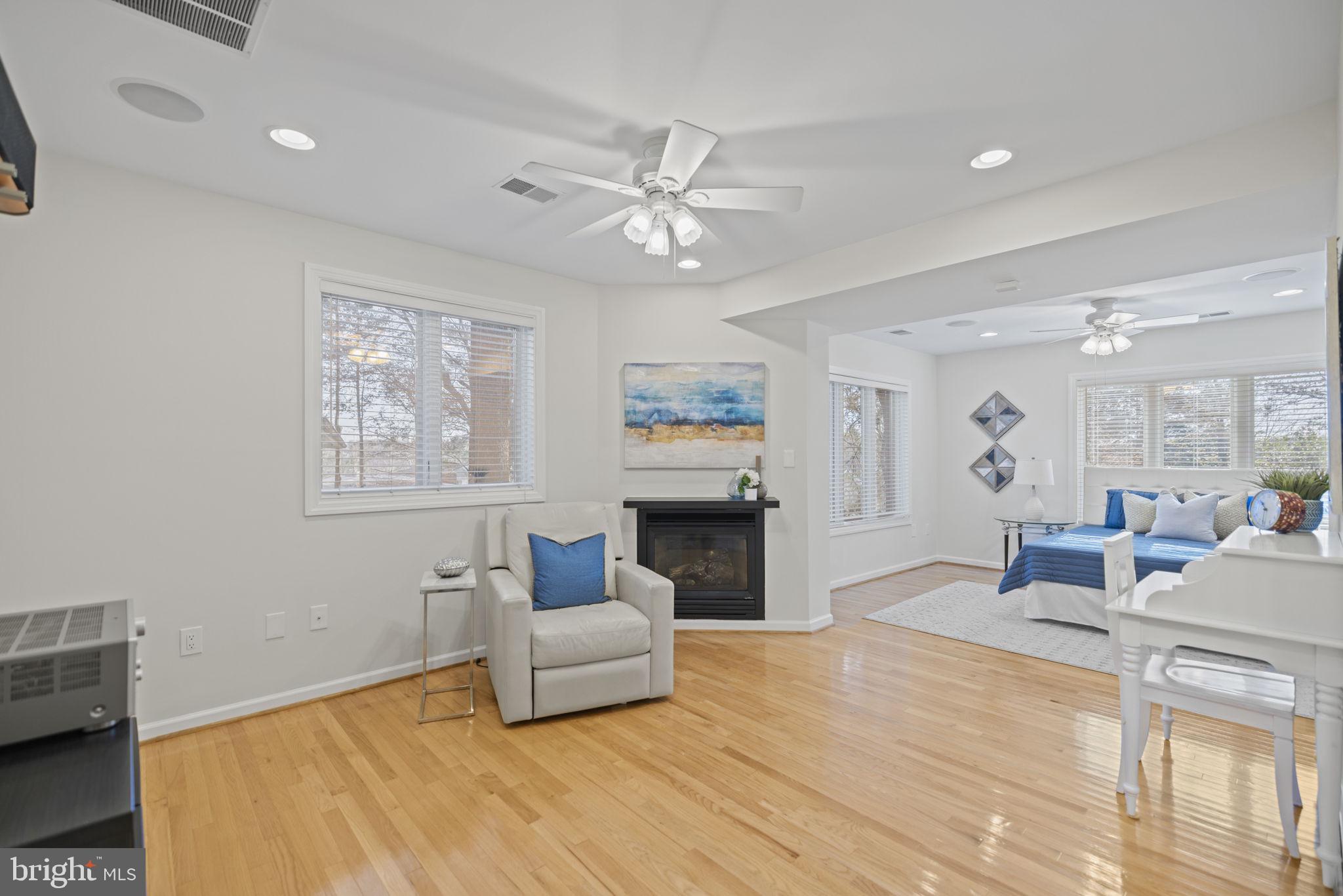 DUNLOP HILLS - Residential