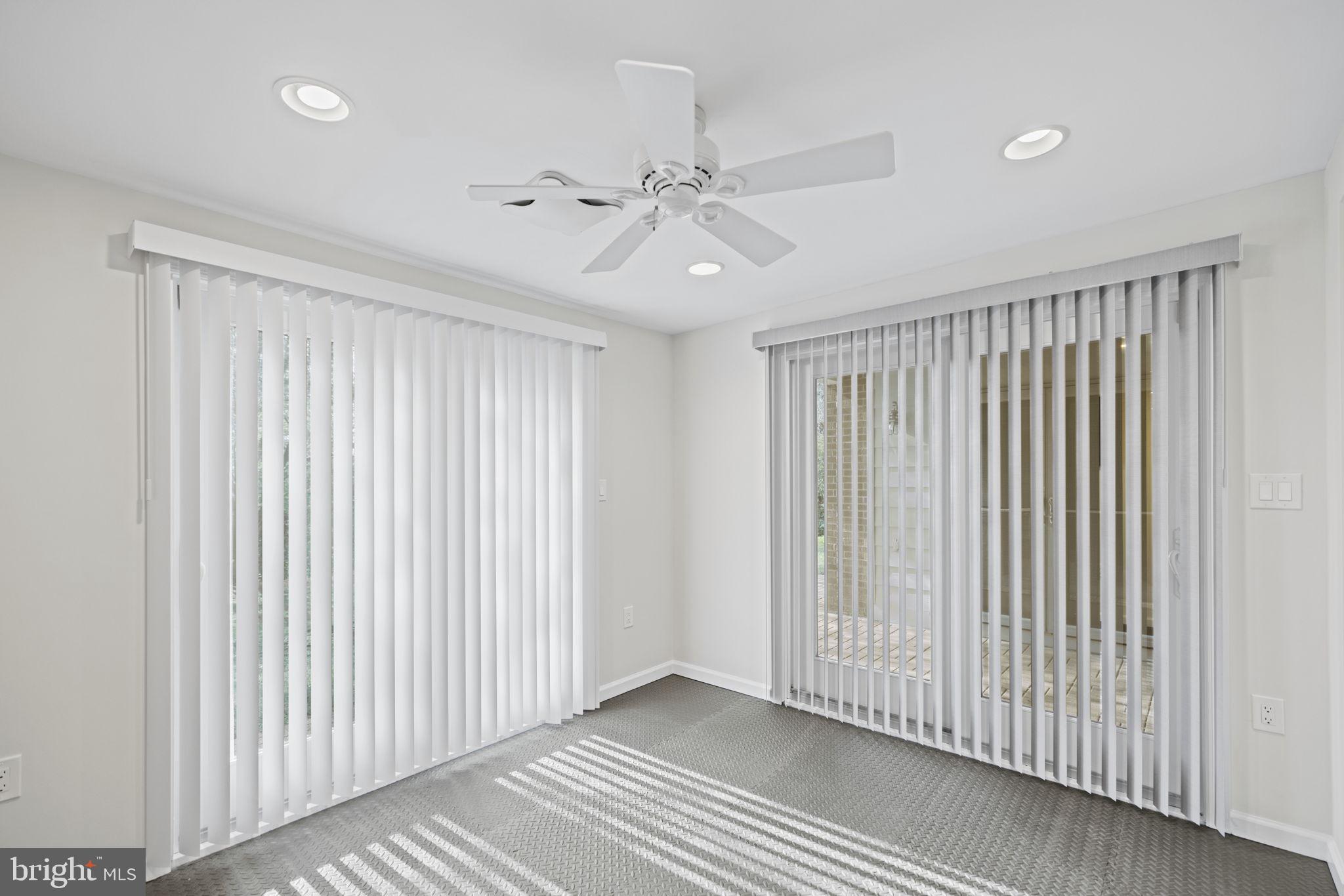 DUNLOP HILLS - Residential