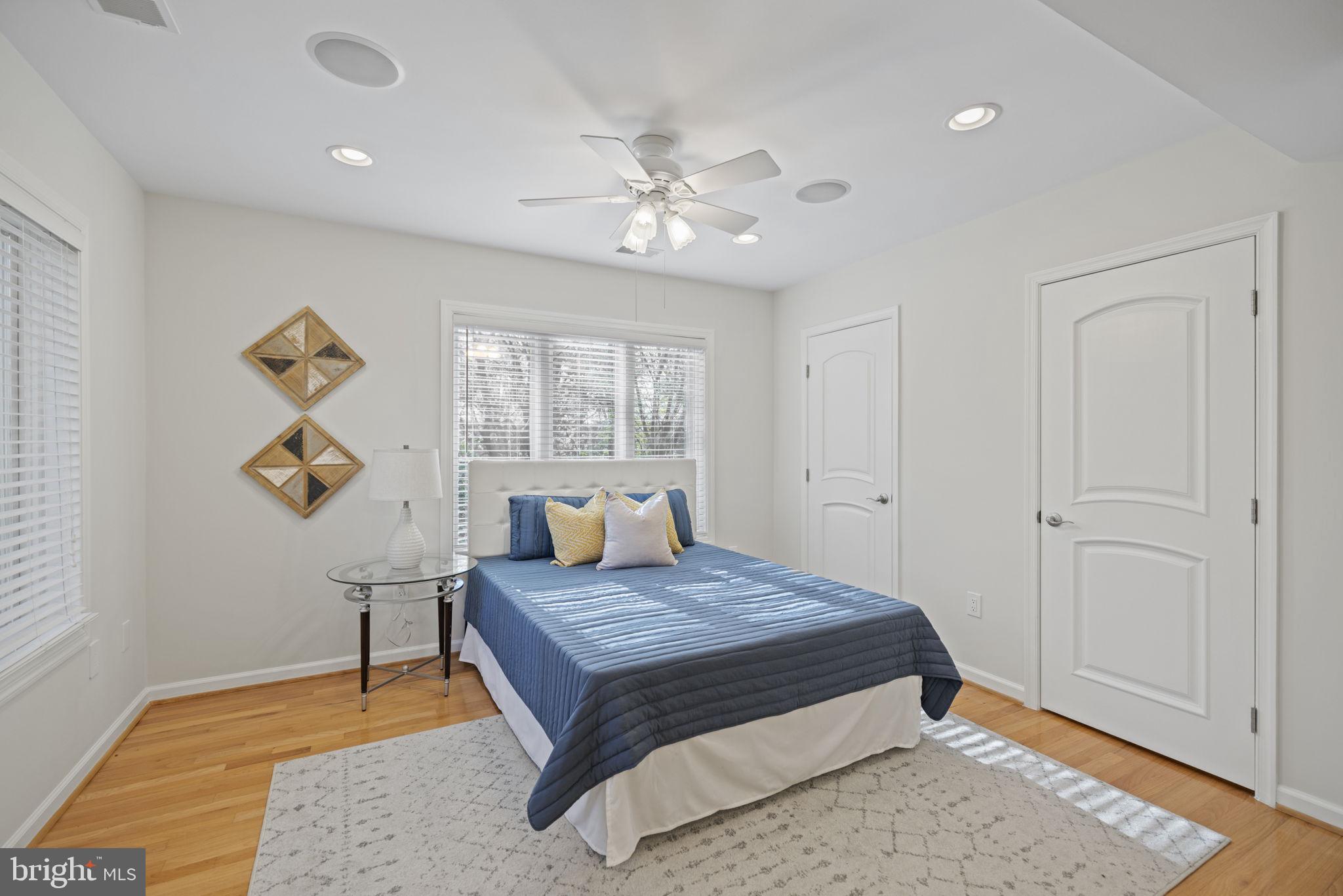 DUNLOP HILLS - Residential