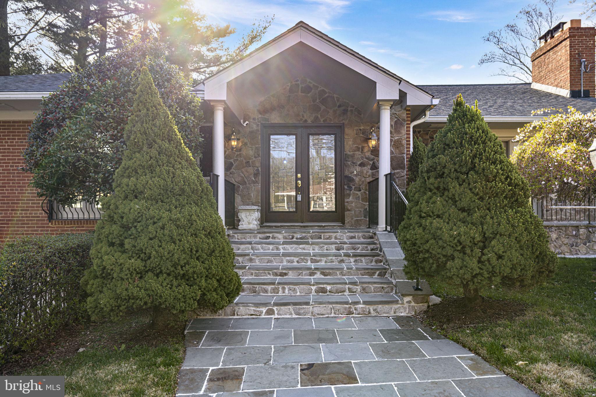 DUNLOP HILLS - Residential