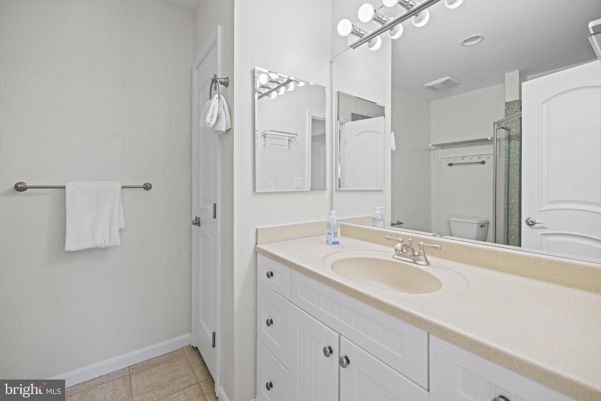 DUNLOP HILLS - Residential