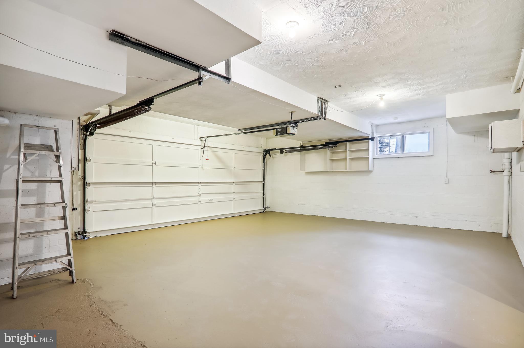 DUNLOP HILLS - Residential