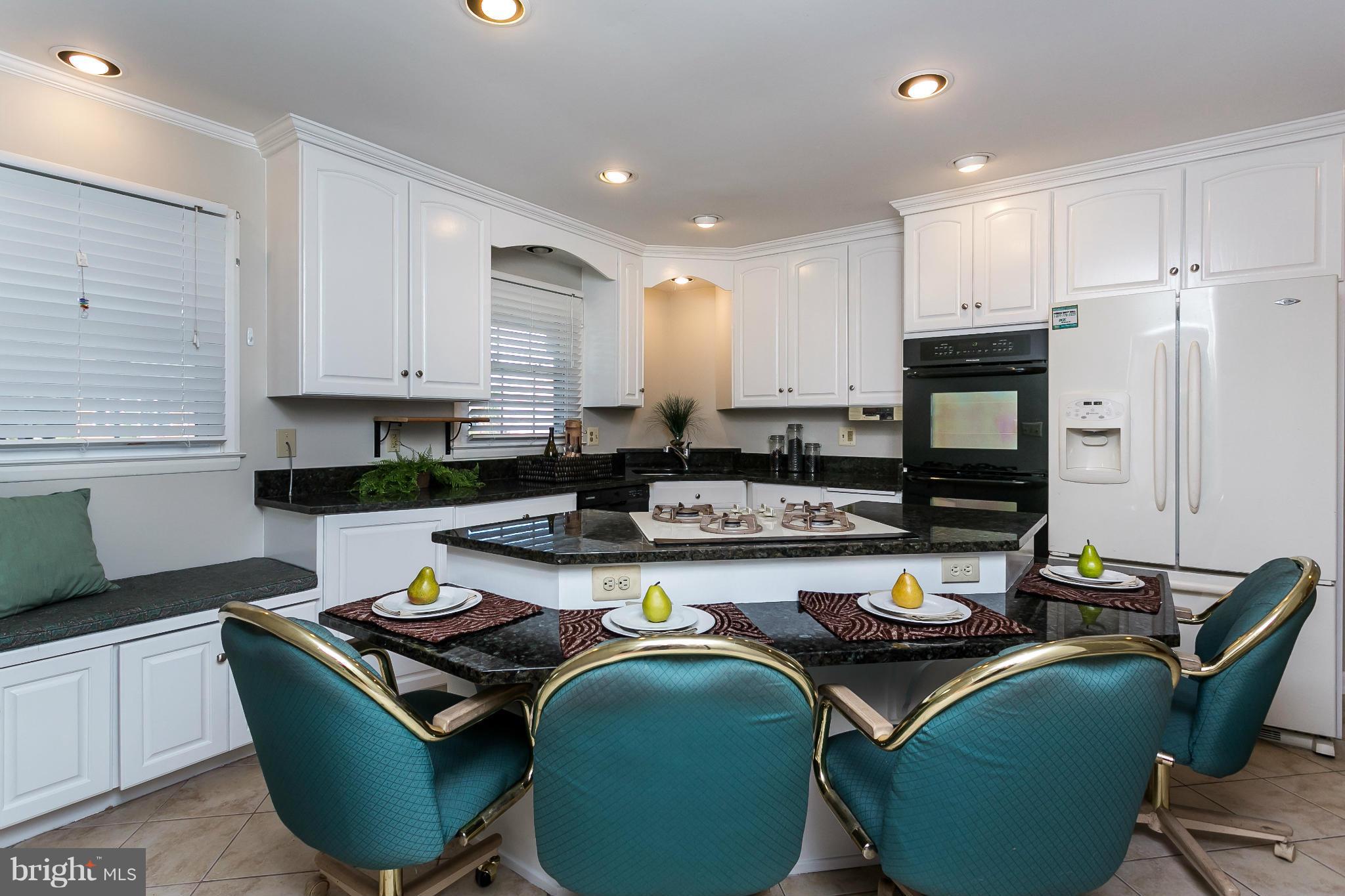 SILVERGATE VILLAGE - Residential