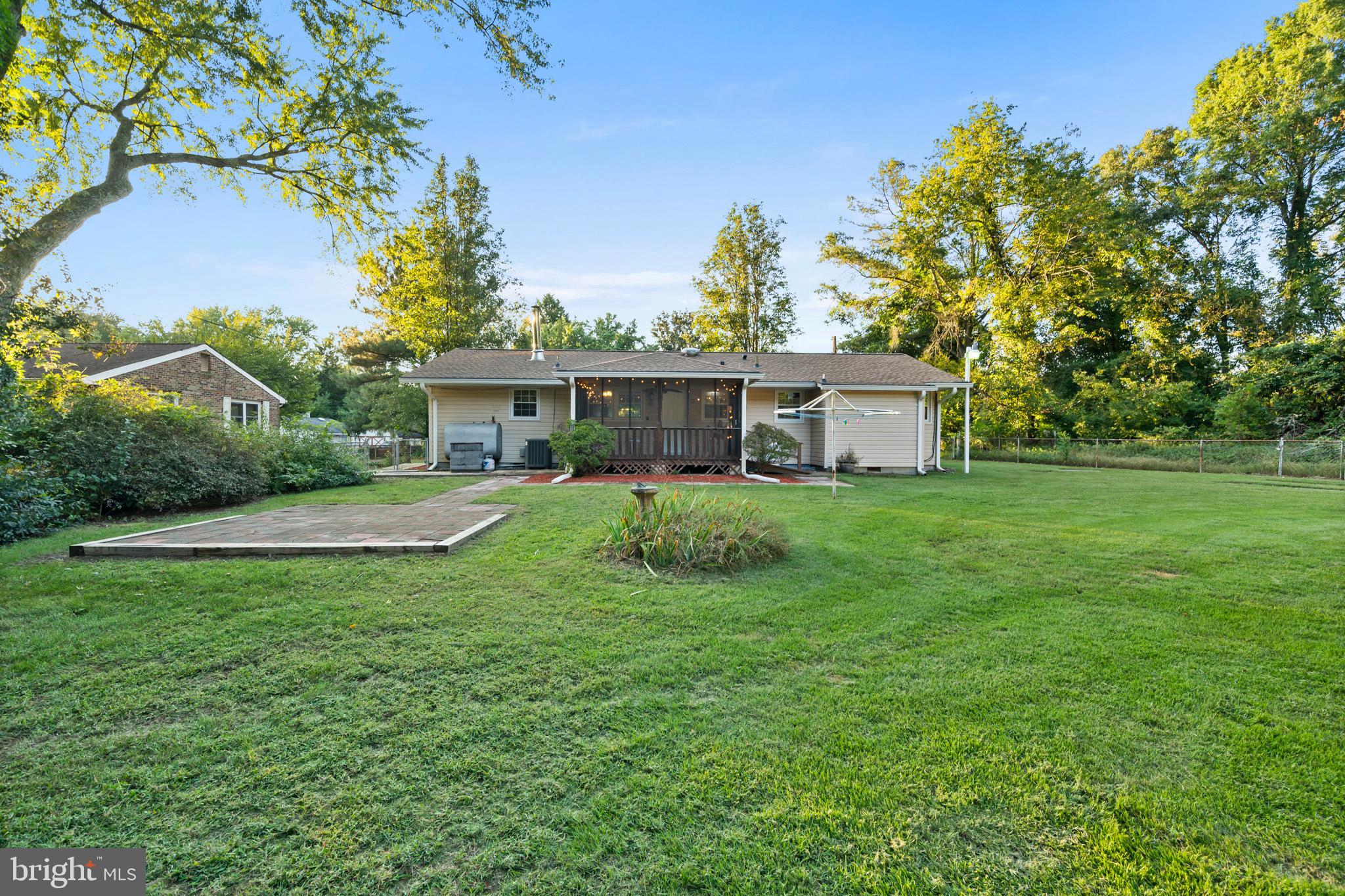 INDIAN HEAD MANOR - Residential