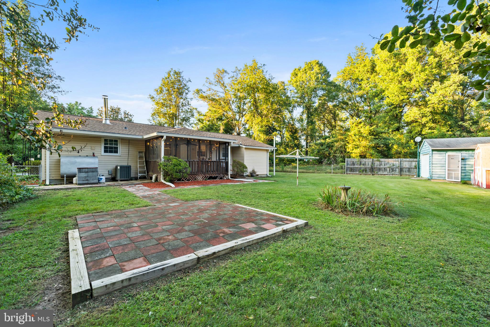 INDIAN HEAD MANOR - Residential