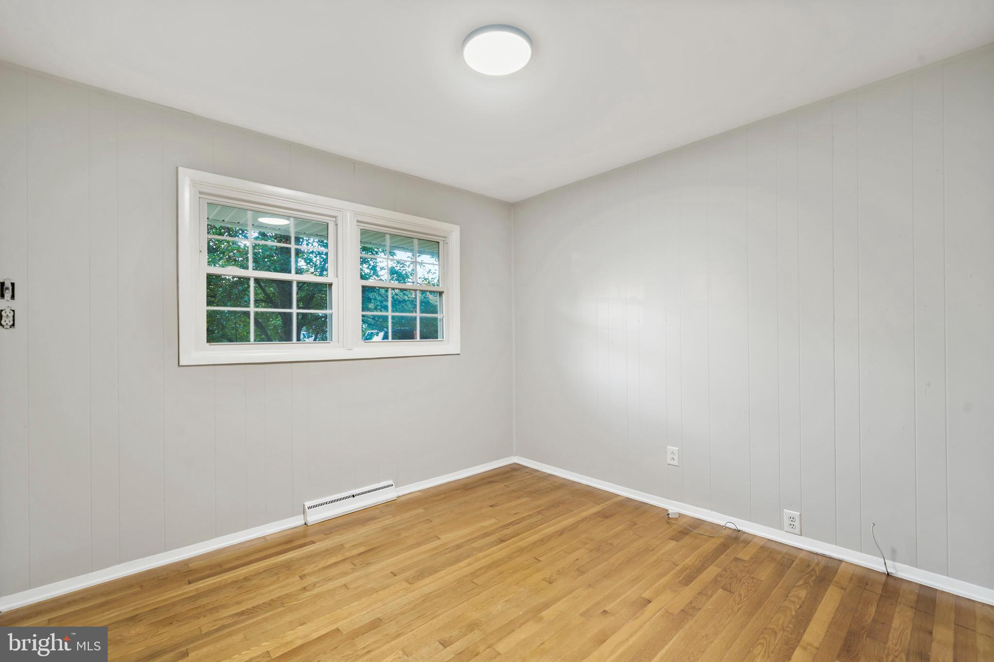 INDIAN HEAD MANOR - Residential