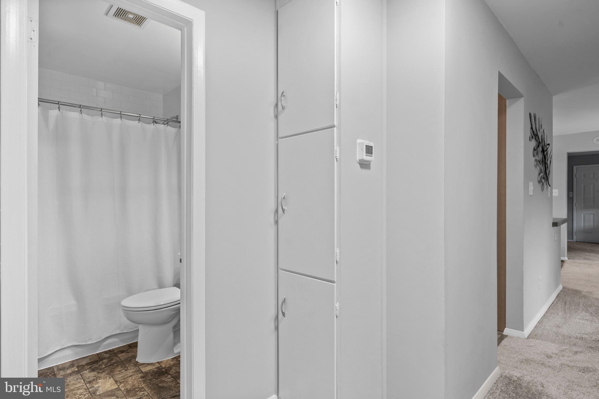 INDIAN HEAD MANOR - Residential