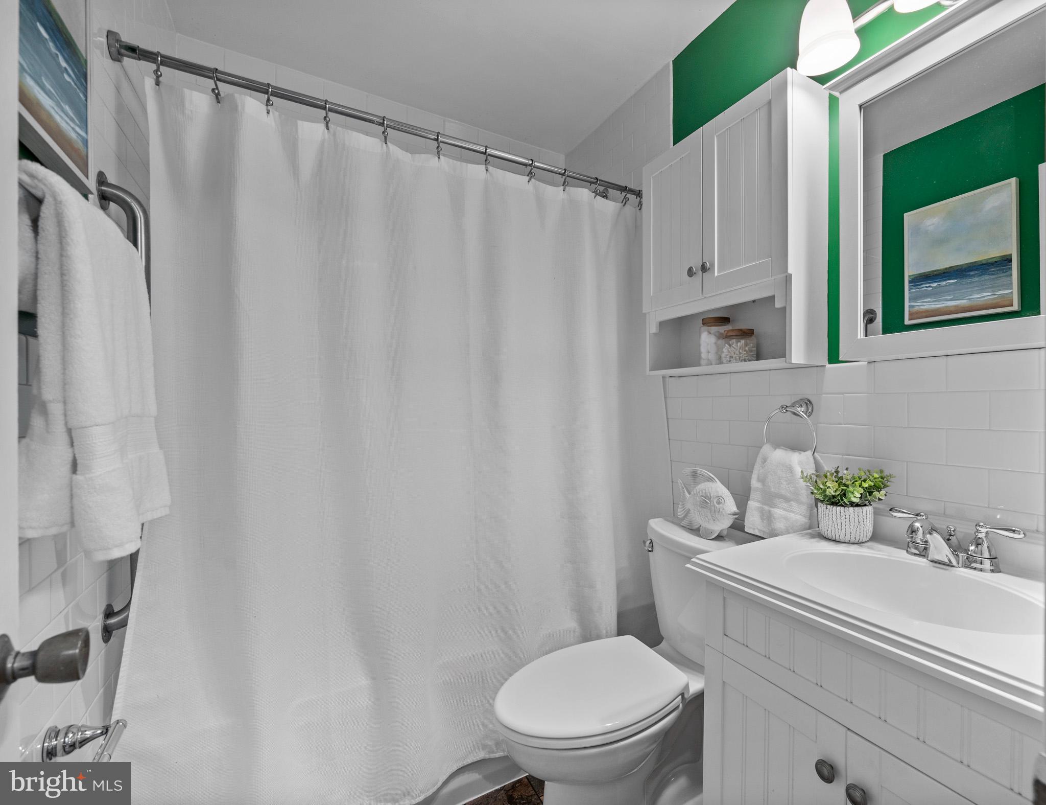 INDIAN HEAD MANOR - Residential