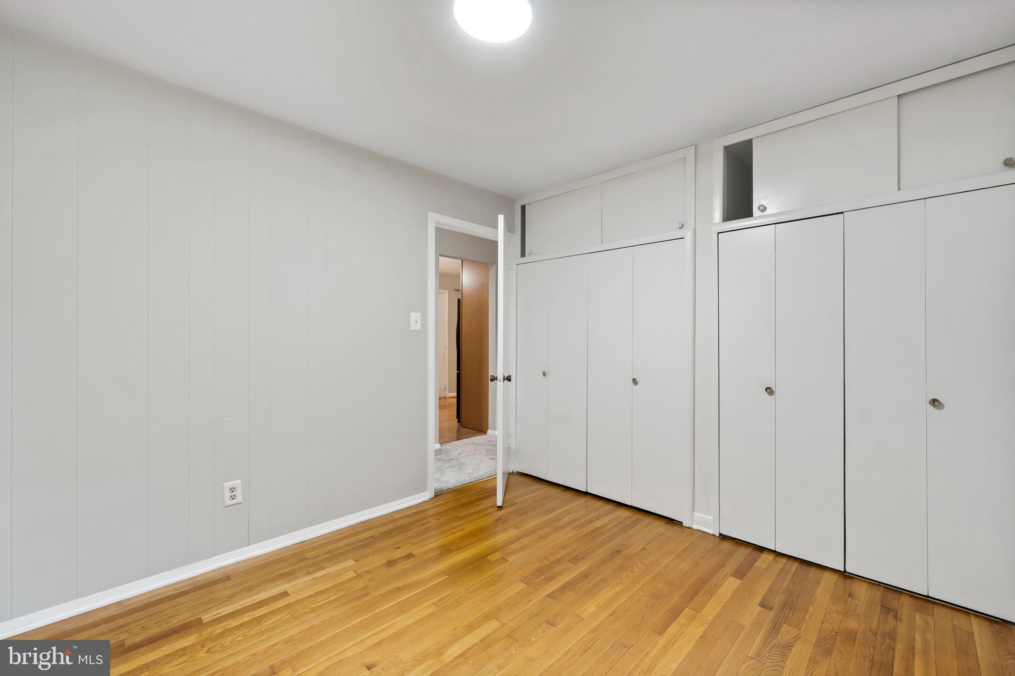 INDIAN HEAD MANOR - Residential