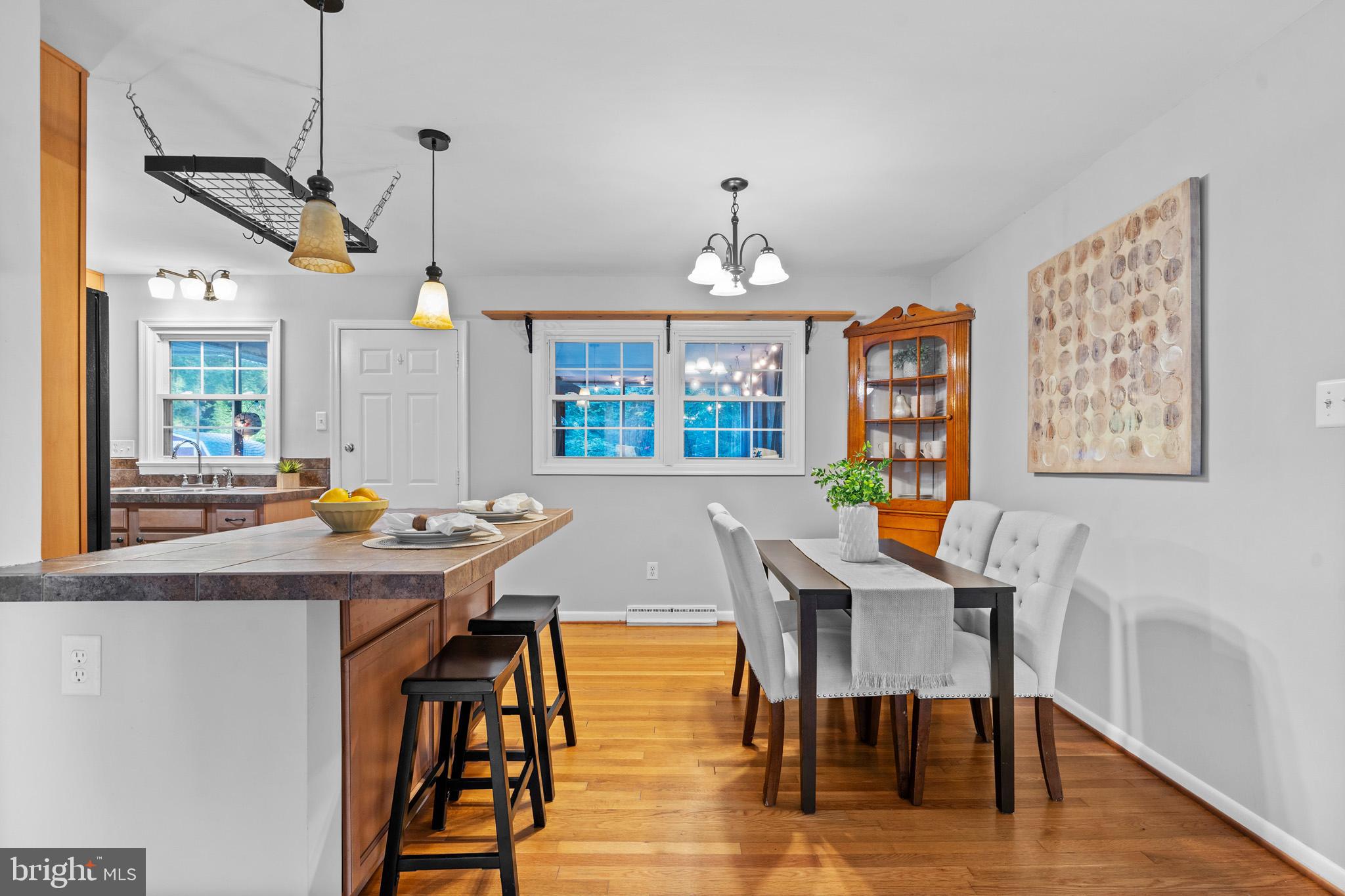 INDIAN HEAD MANOR - Residential