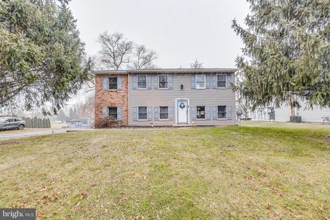 Photo of 2056 Harrisburg Avenue, MOUNT JOY, PA 17552 (MLS # PALA2062614)
