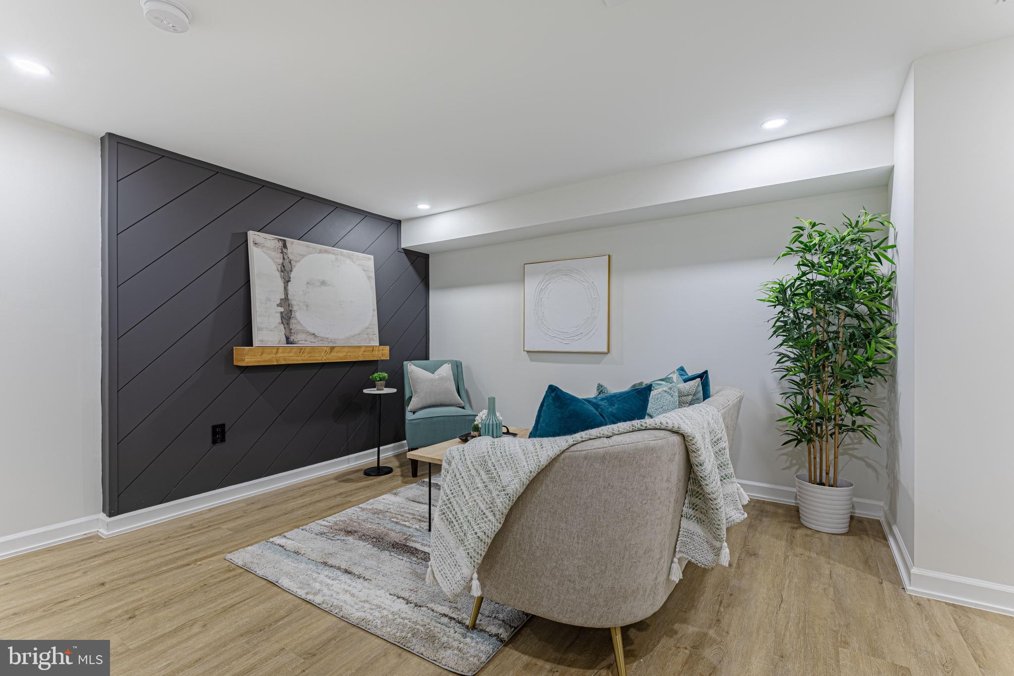 WILSHIRE - Residential